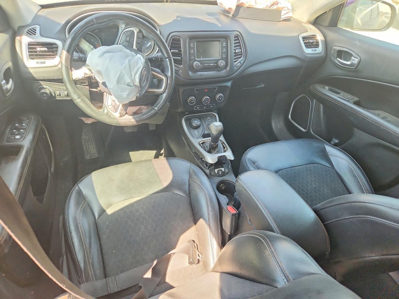 2018 Jeep Compass Latitude Blue vin: 3C4NJDBB8JT481449
