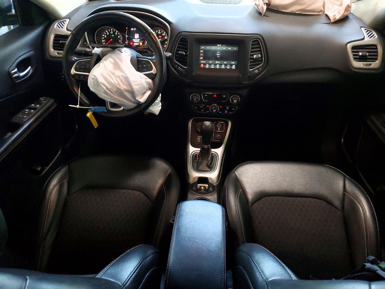 2020 Jeep Compass Latitude Синий vin: 3C4NJDBB8LT150308