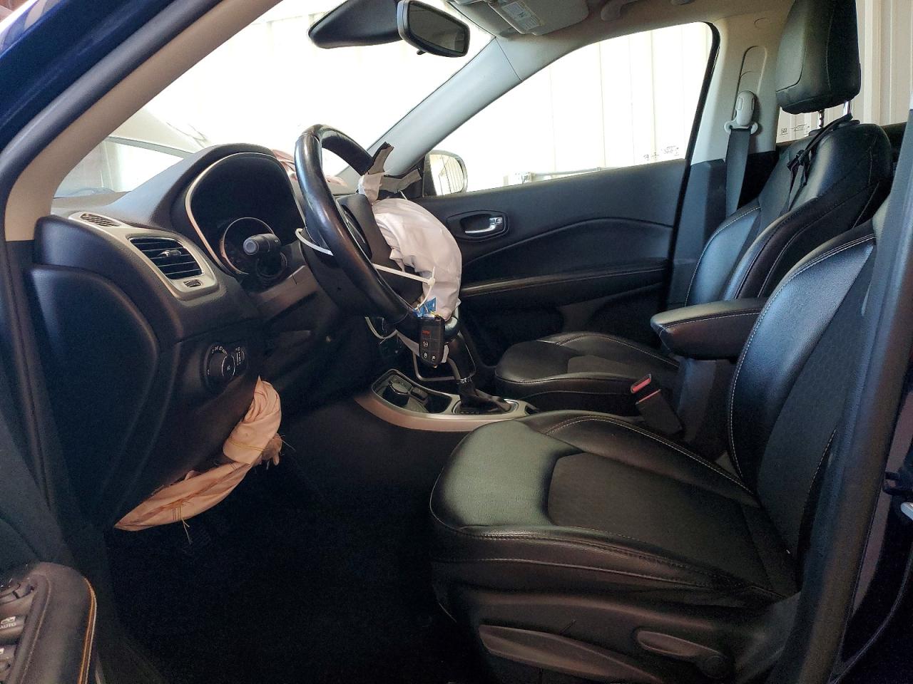 2020 Jeep Compass Latitude Синий vin: 3C4NJDBB8LT150308