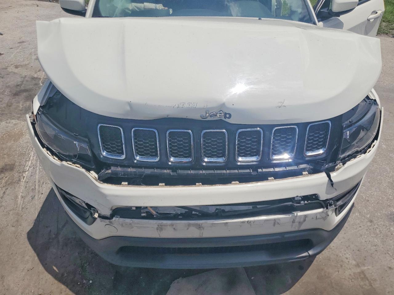 2021 Jeep Compass Latitude White vin: 3C4NJDBB8MT544005