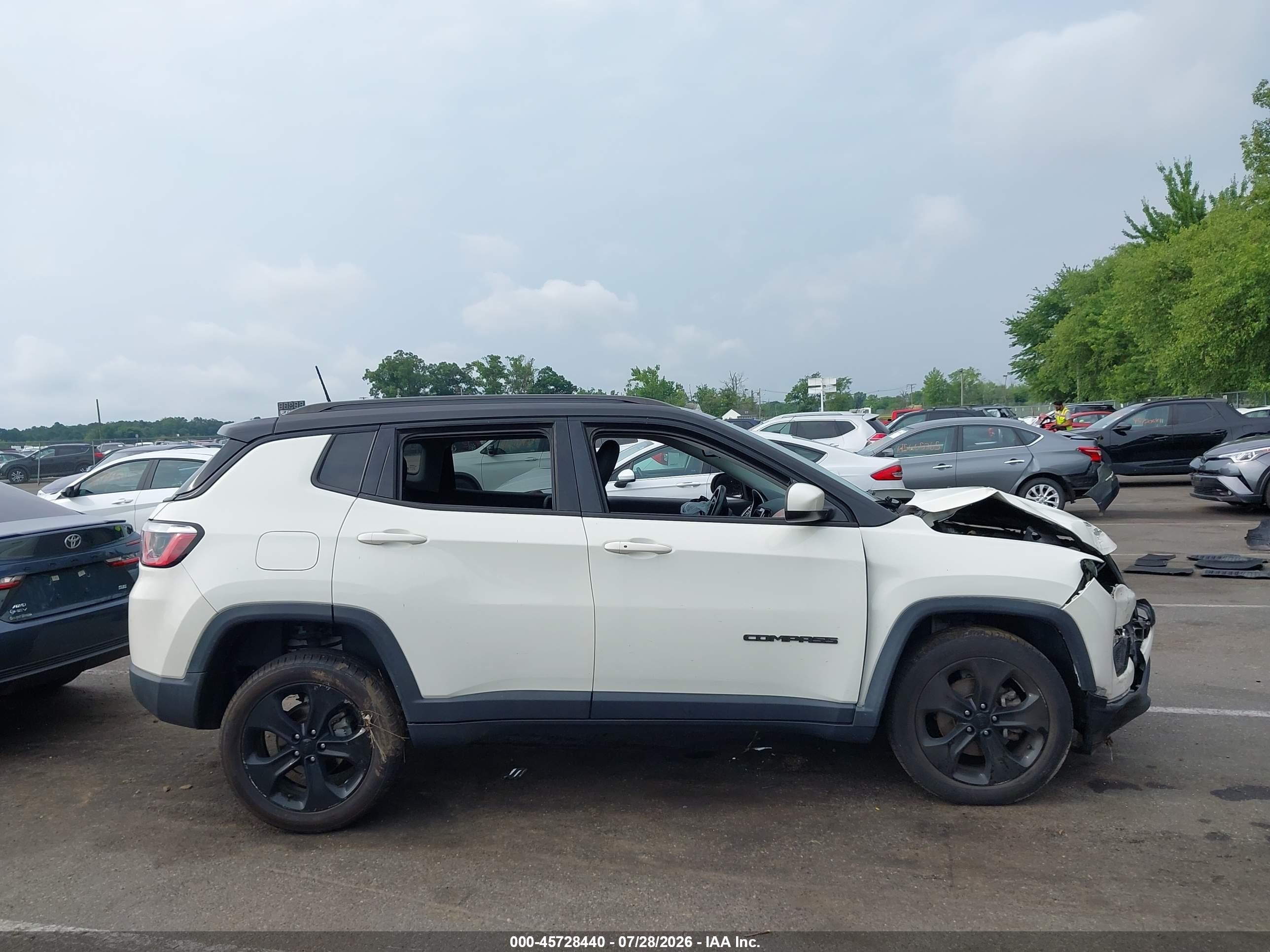 2019 Jeep Compass Altitude 4x4 White vin: 3C4NJDBB9KT648600