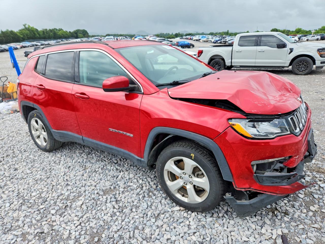 2019 Jeep Compass Latitude Red vin: 3C4NJDBB9KT741150