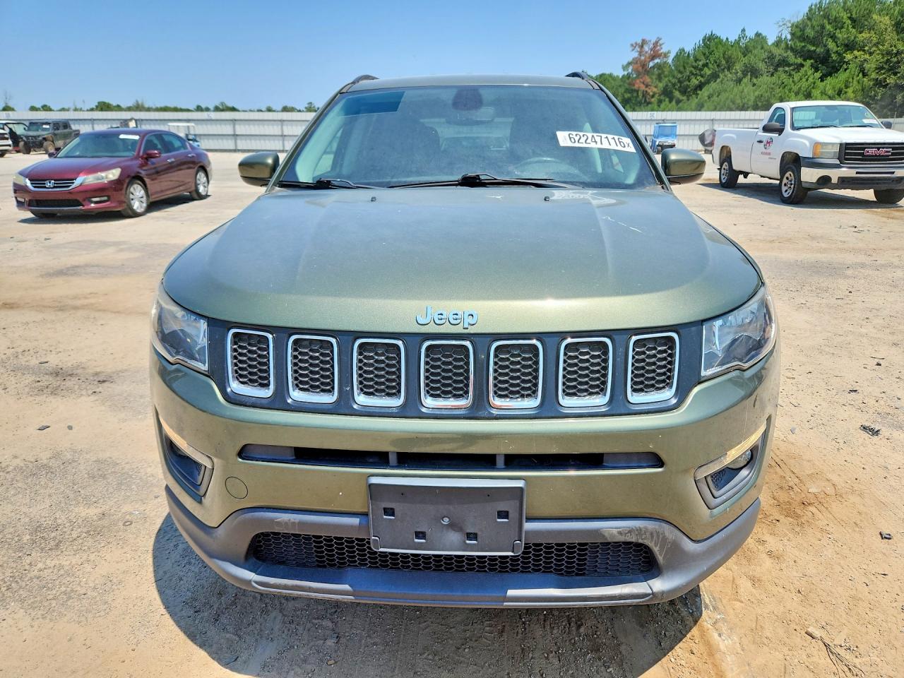 2020 Jeep Compass Latitude Green vin: 3C4NJDBBXLT217667