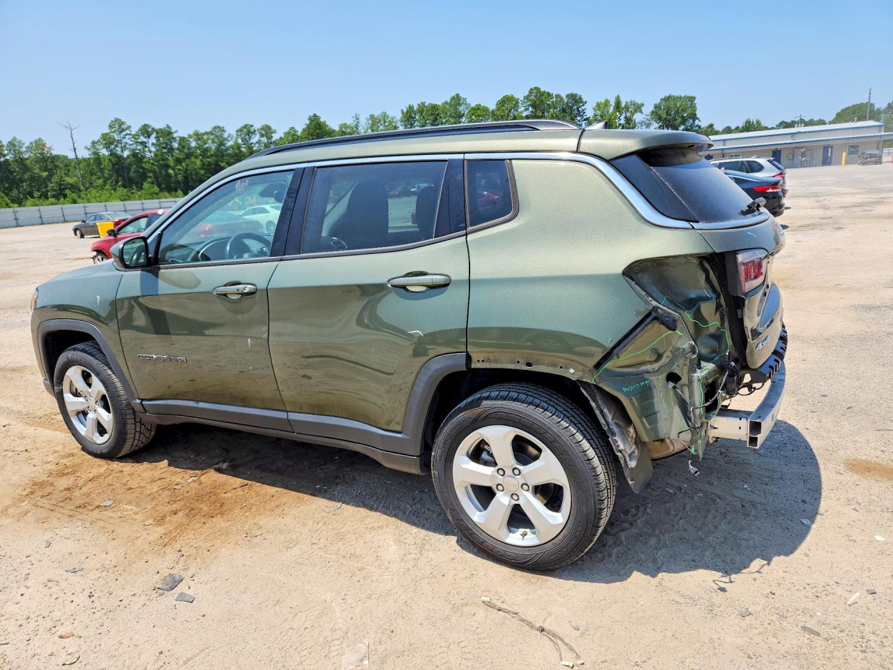 2020 Jeep Compass Latitude Green vin: 3C4NJDBBXLT217667