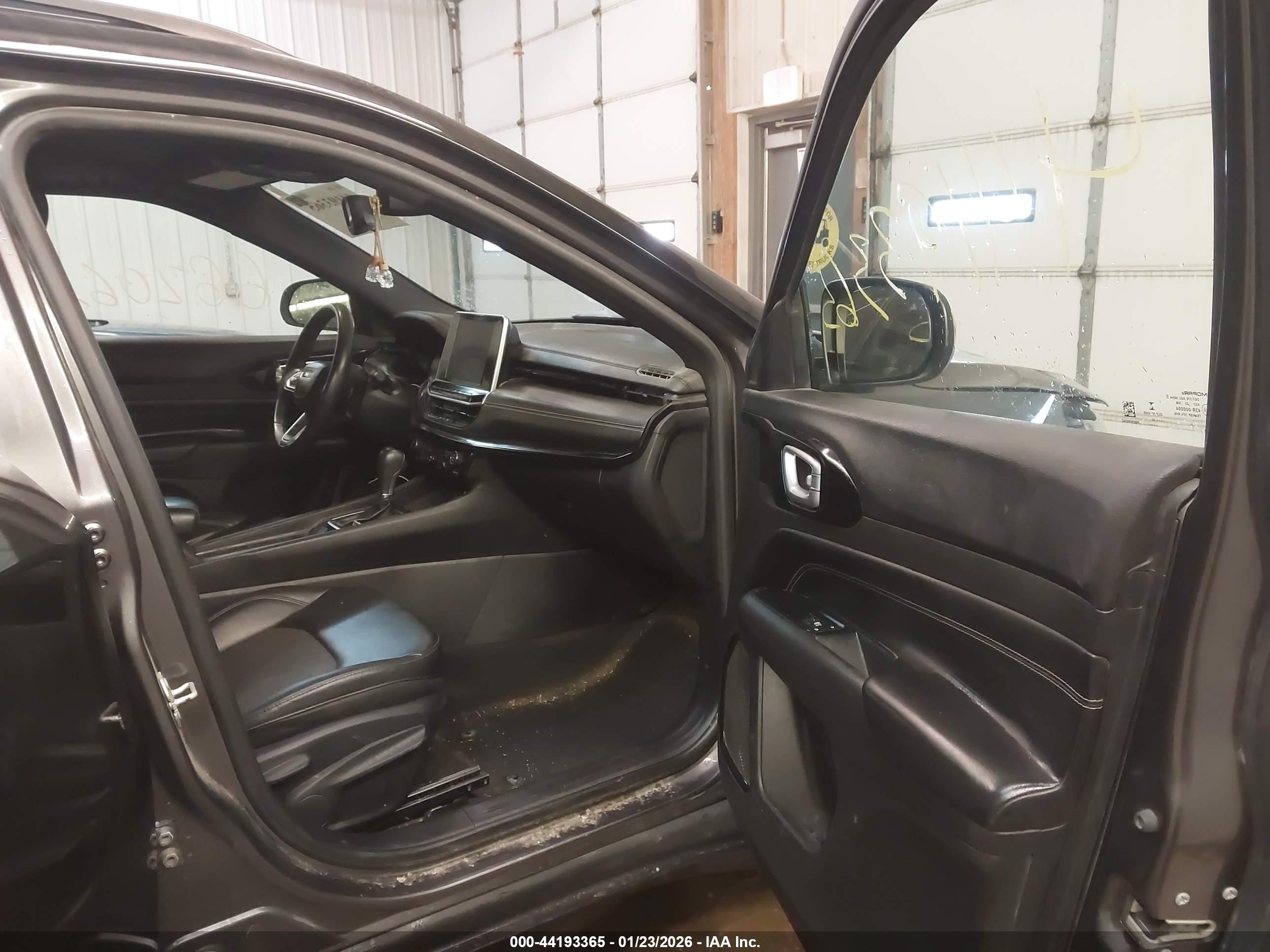 2022 Jeep Compass Altitude 4x4 Black vin: 3C4NJDBBXNT166951