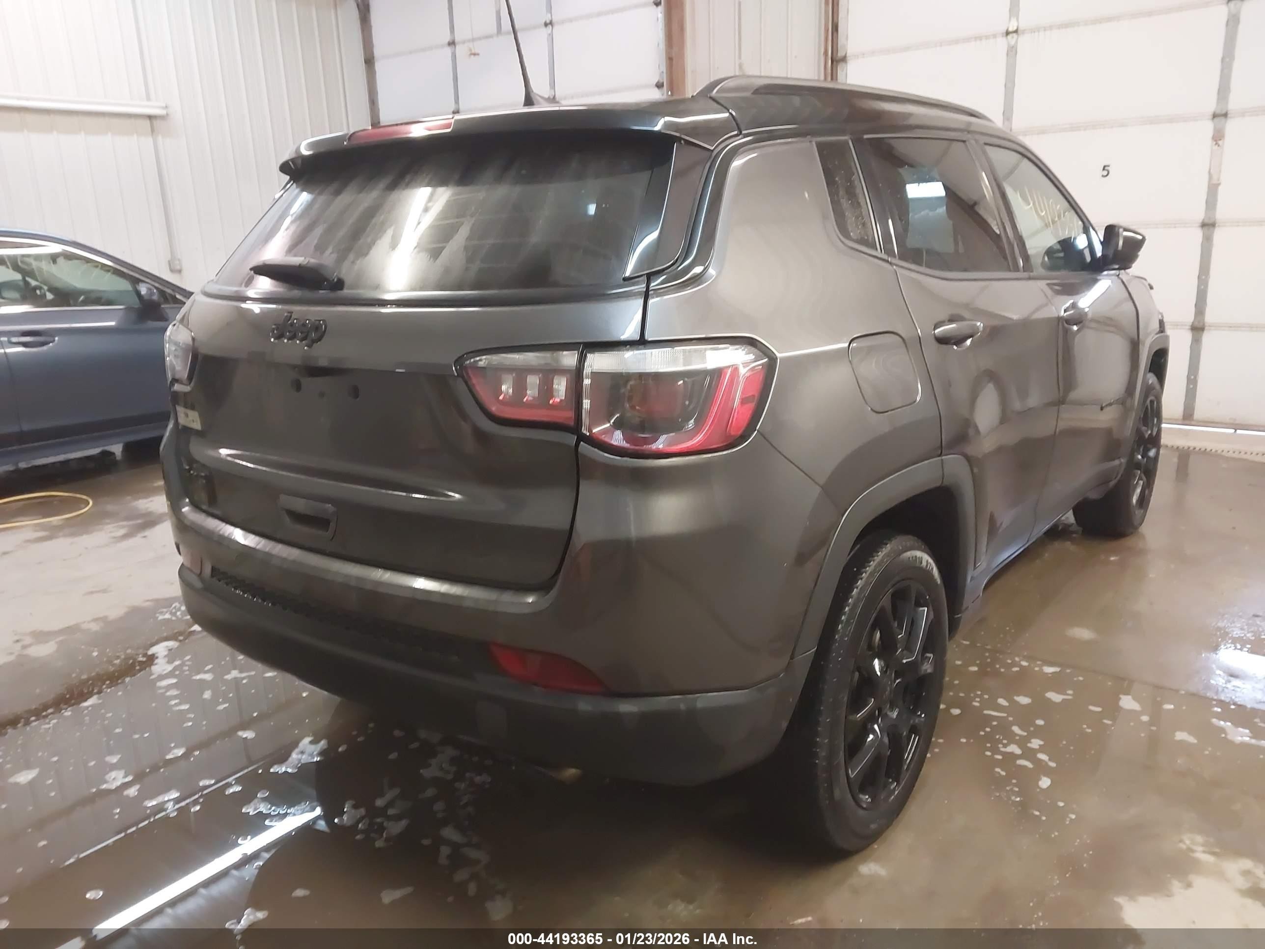 2022 Jeep Compass Altitude 4x4 Black vin: 3C4NJDBBXNT166951