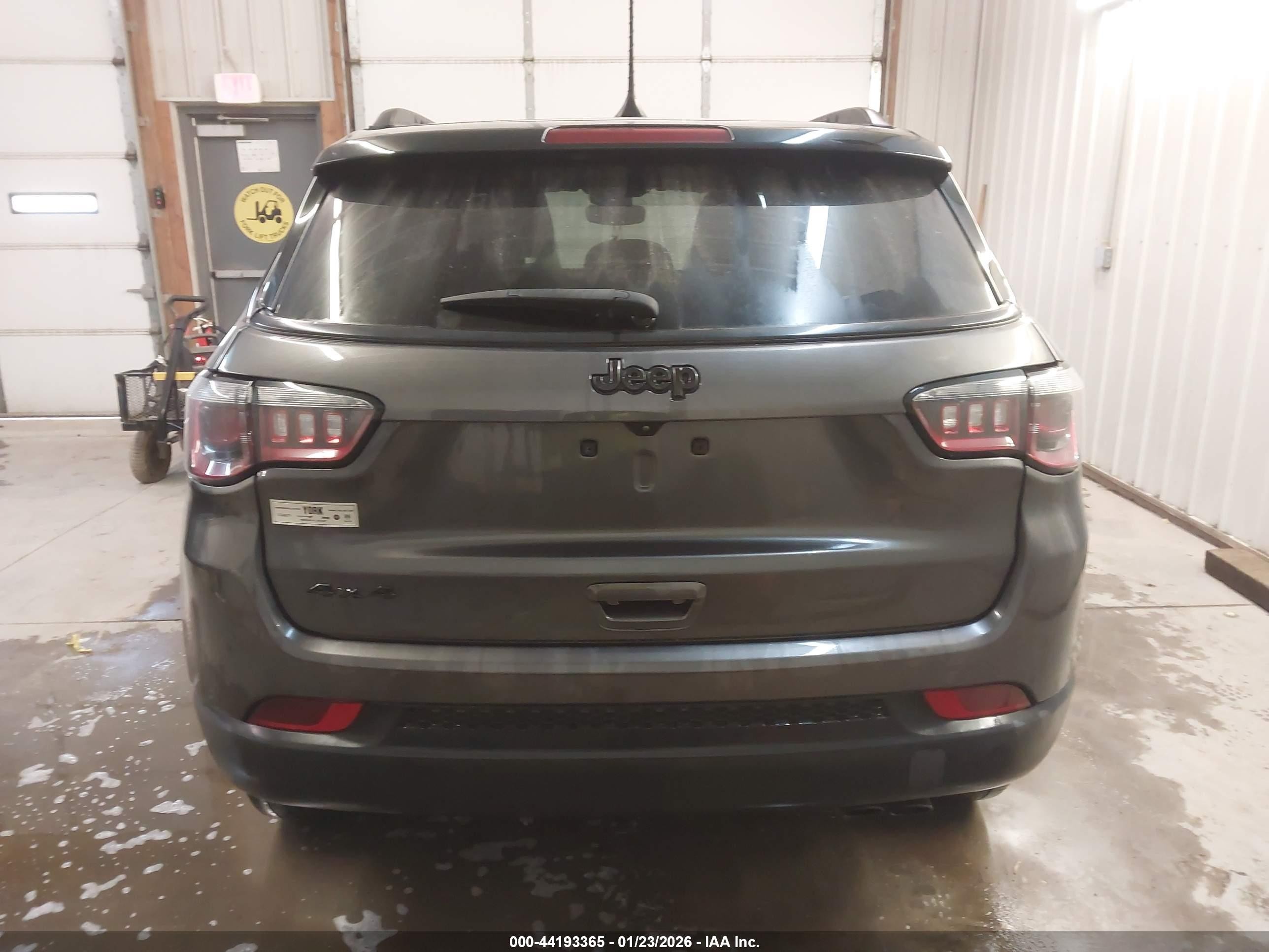 2022 Jeep Compass Altitude 4x4 Black vin: 3C4NJDBBXNT166951