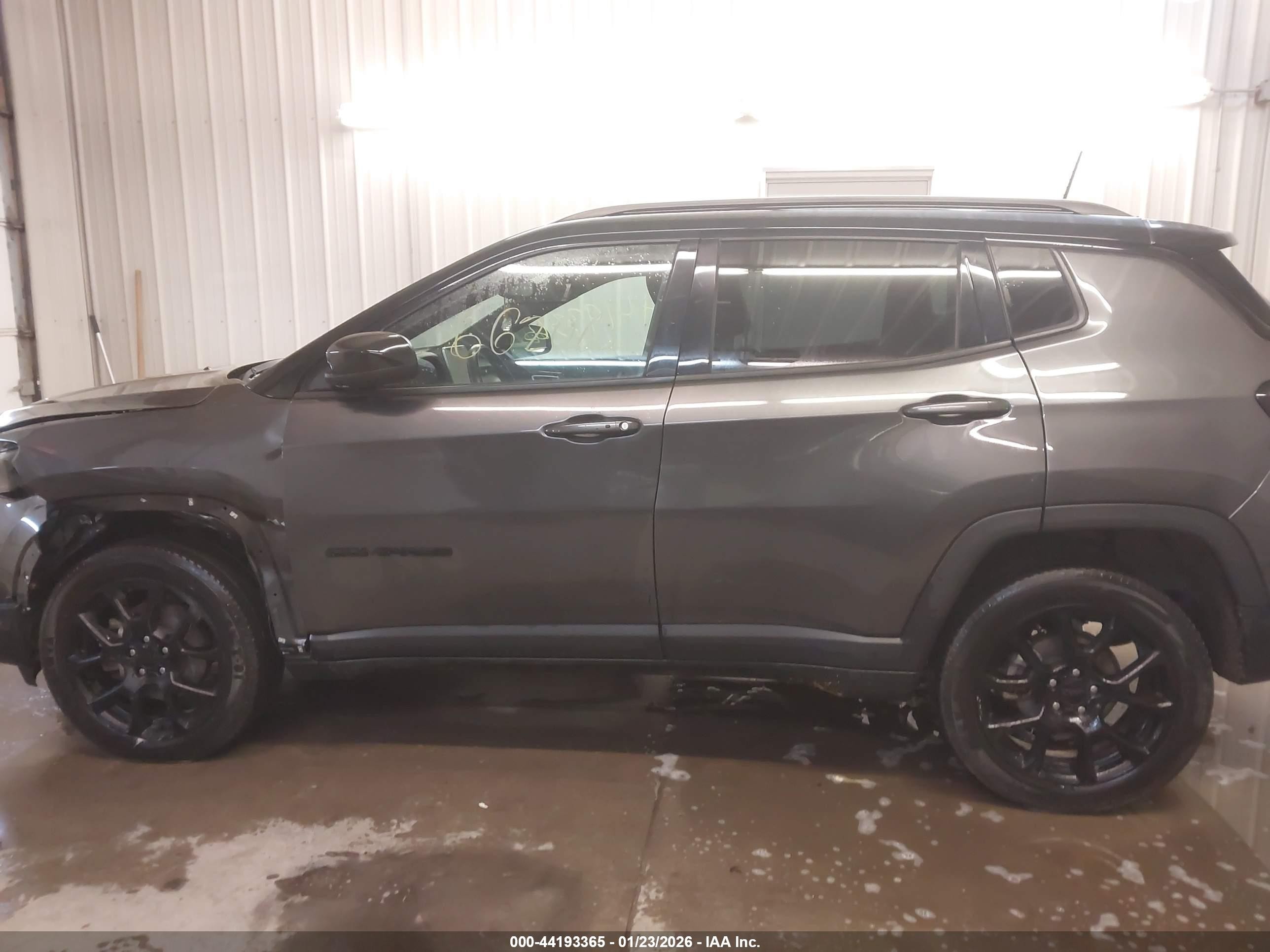 2022 Jeep Compass Altitude 4x4 Black vin: 3C4NJDBBXNT166951