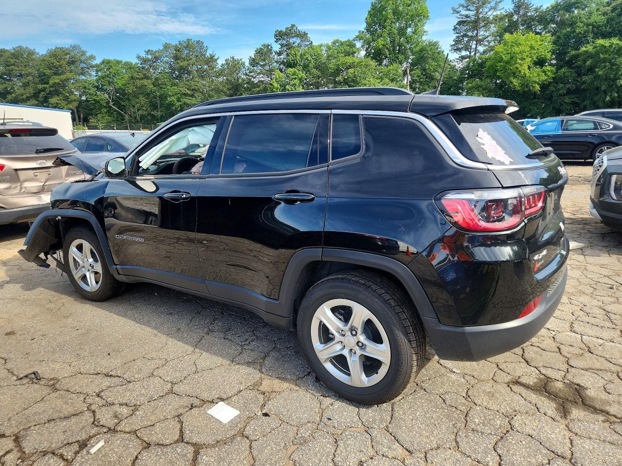 2024 Jeep Compass Latitude Black vin: 3C4NJDBN0RT586041