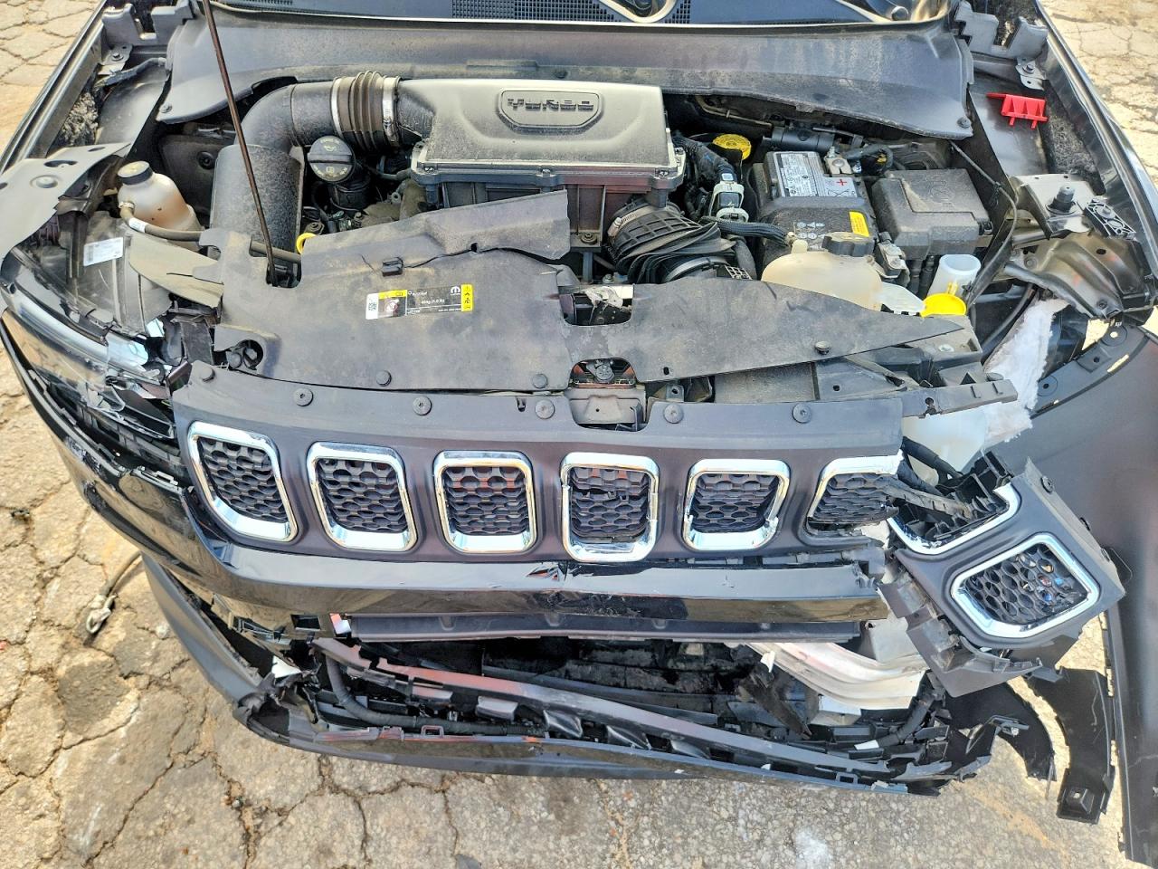 2024 Jeep Compass Latitude Black vin: 3C4NJDBN0RT586041