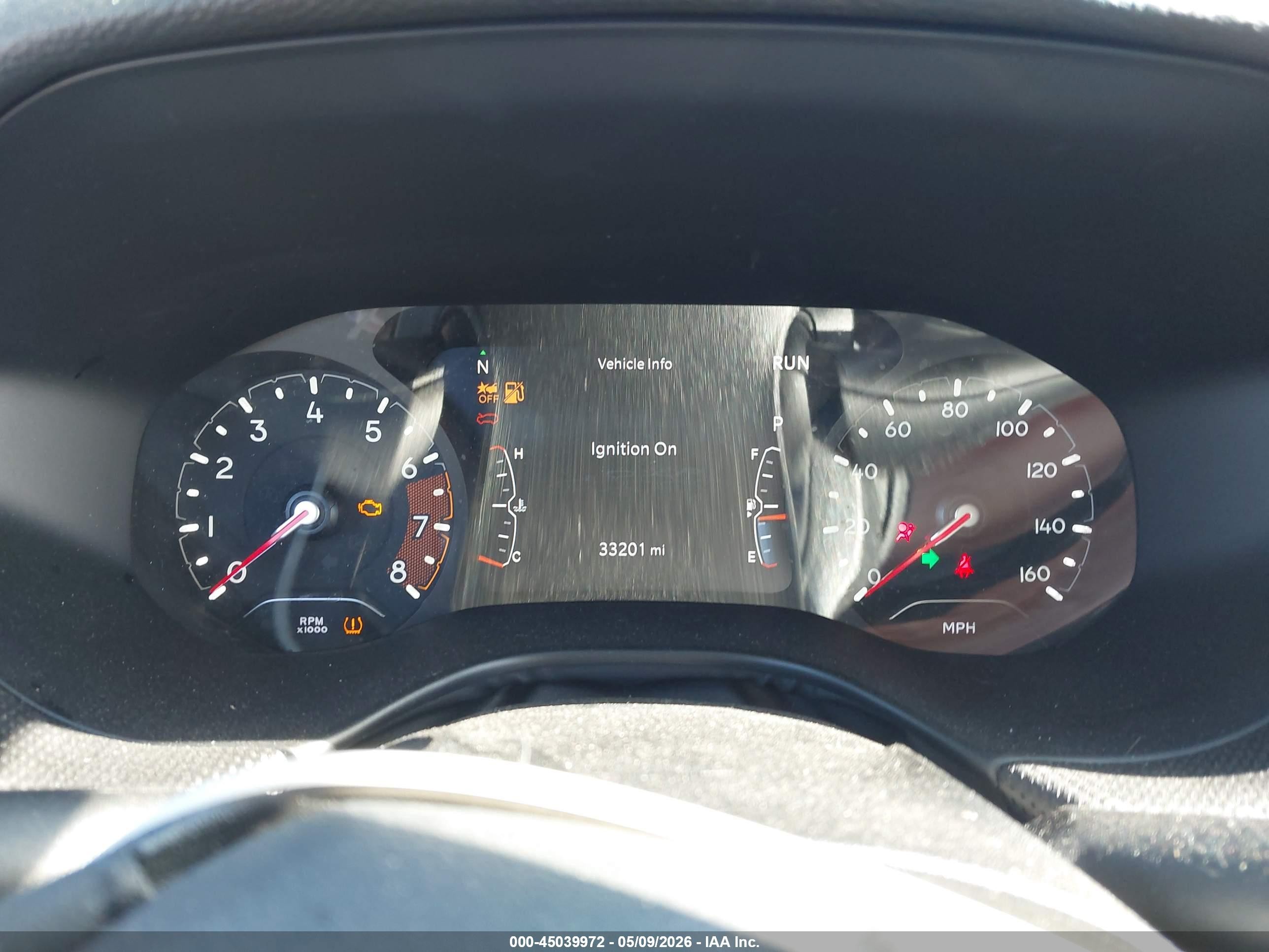 2024 Jeep Compass Latitude 4x4 Серый vin: 3C4NJDBN0RT599890
