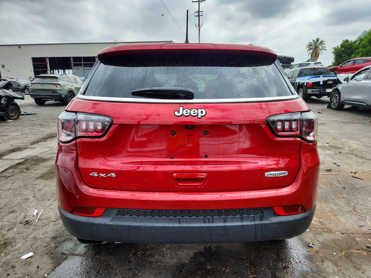 2025 Jeep Compass Latitude Red vin: 3C4NJDBN0ST619254