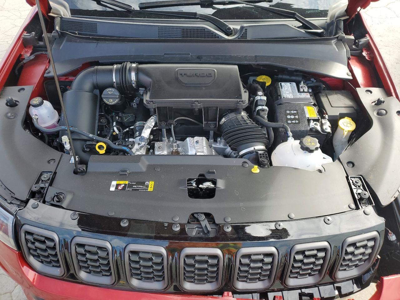 2026 Jeep Compass Latitude Maroon vin: 3C4NJDBN0TT223360
