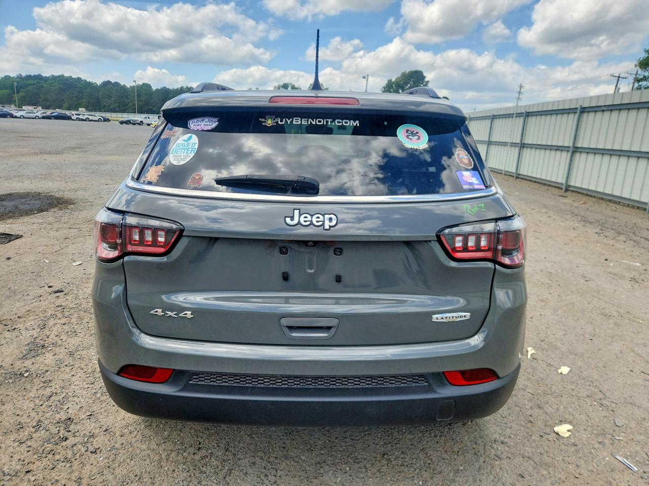 2023 Jeep Compass Latitude Серый vin: 3C4NJDBN1PT526928