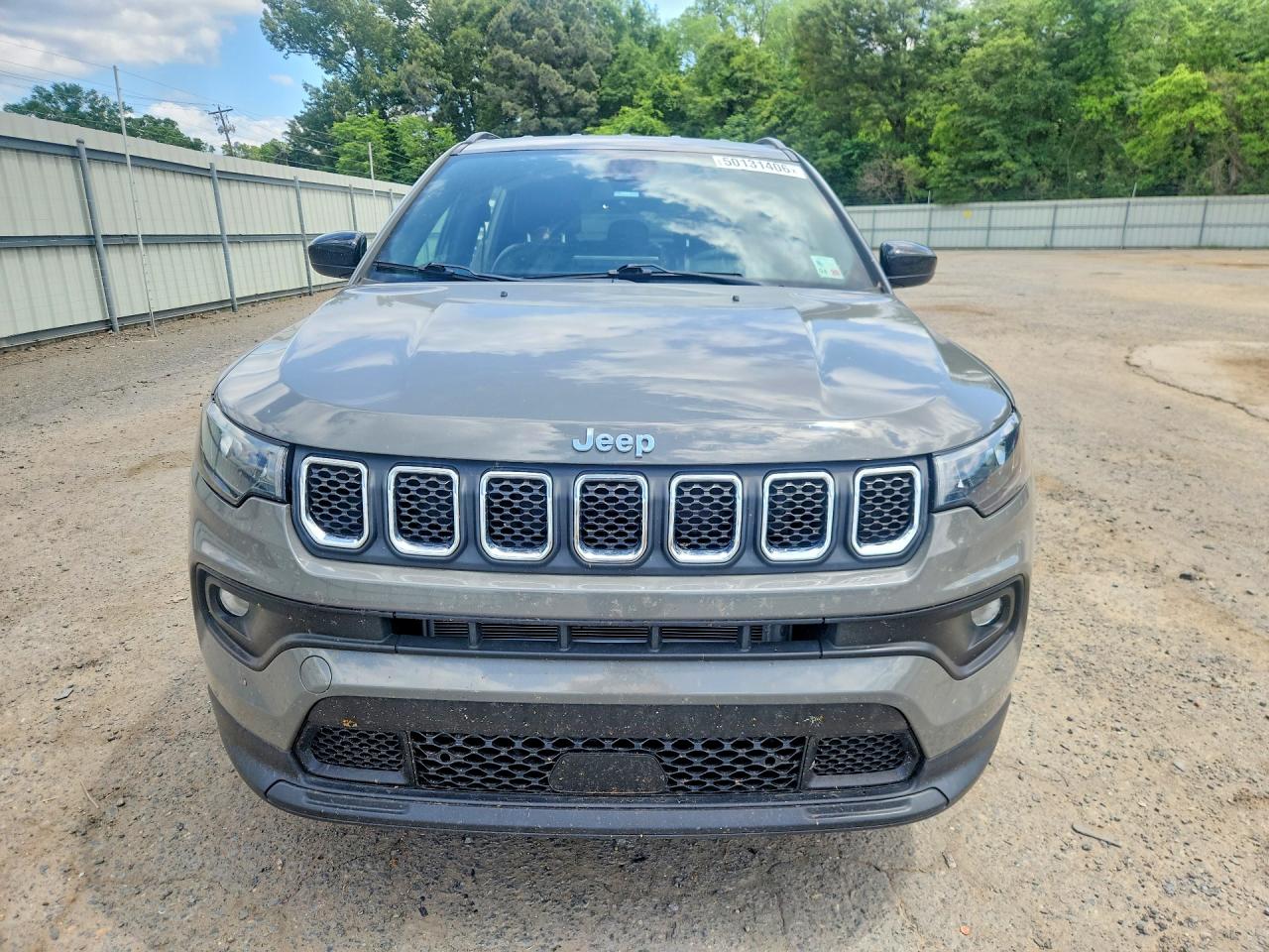 2023 Jeep Compass Latitude Серый vin: 3C4NJDBN1PT526928