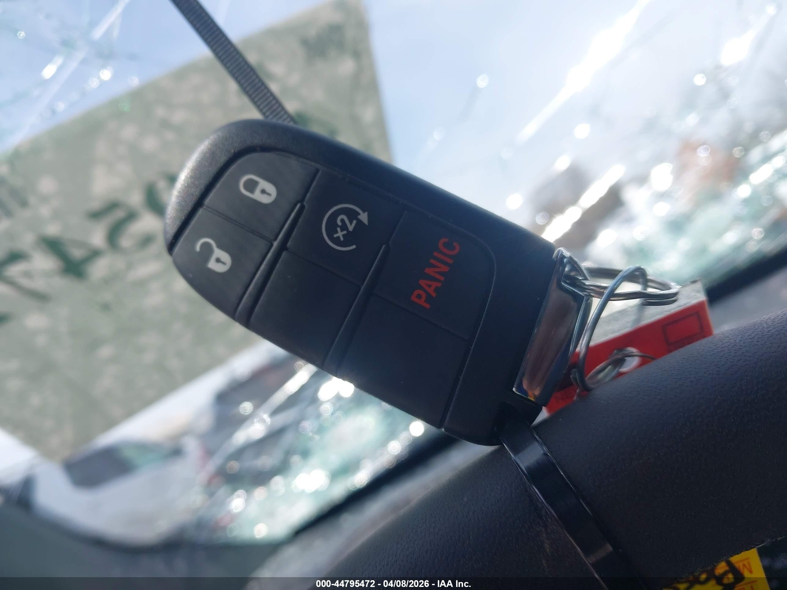 2025 Jeep Compass Latitude 4x4 White vin: 3C4NJDBN2ST569067