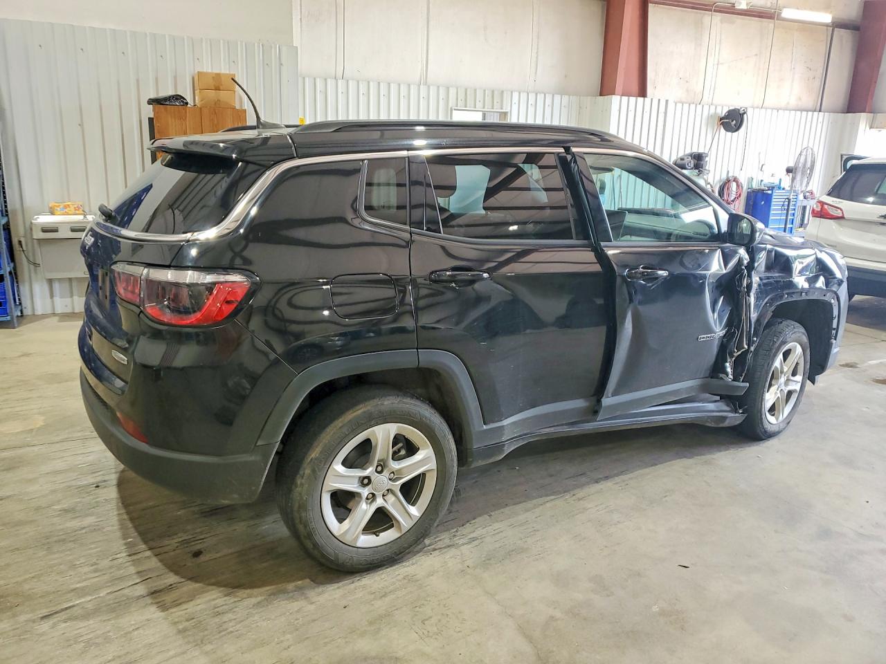 2023 Jeep Compass Latitude Black vin: 3C4NJDBN3PT503375