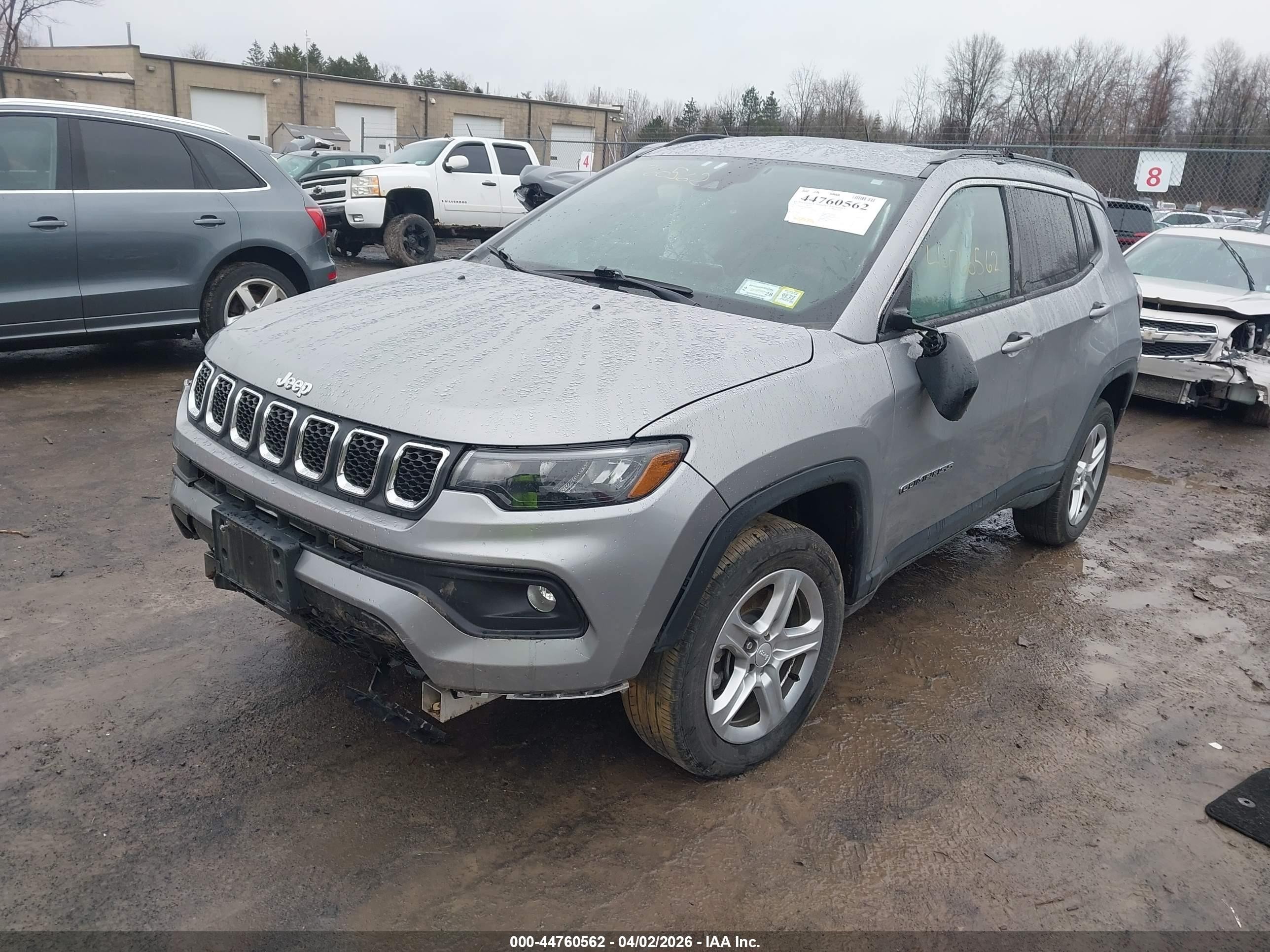 2023 Jeep Compass Latitude 4x4 Silver vin: 3C4NJDBN4PT560247
