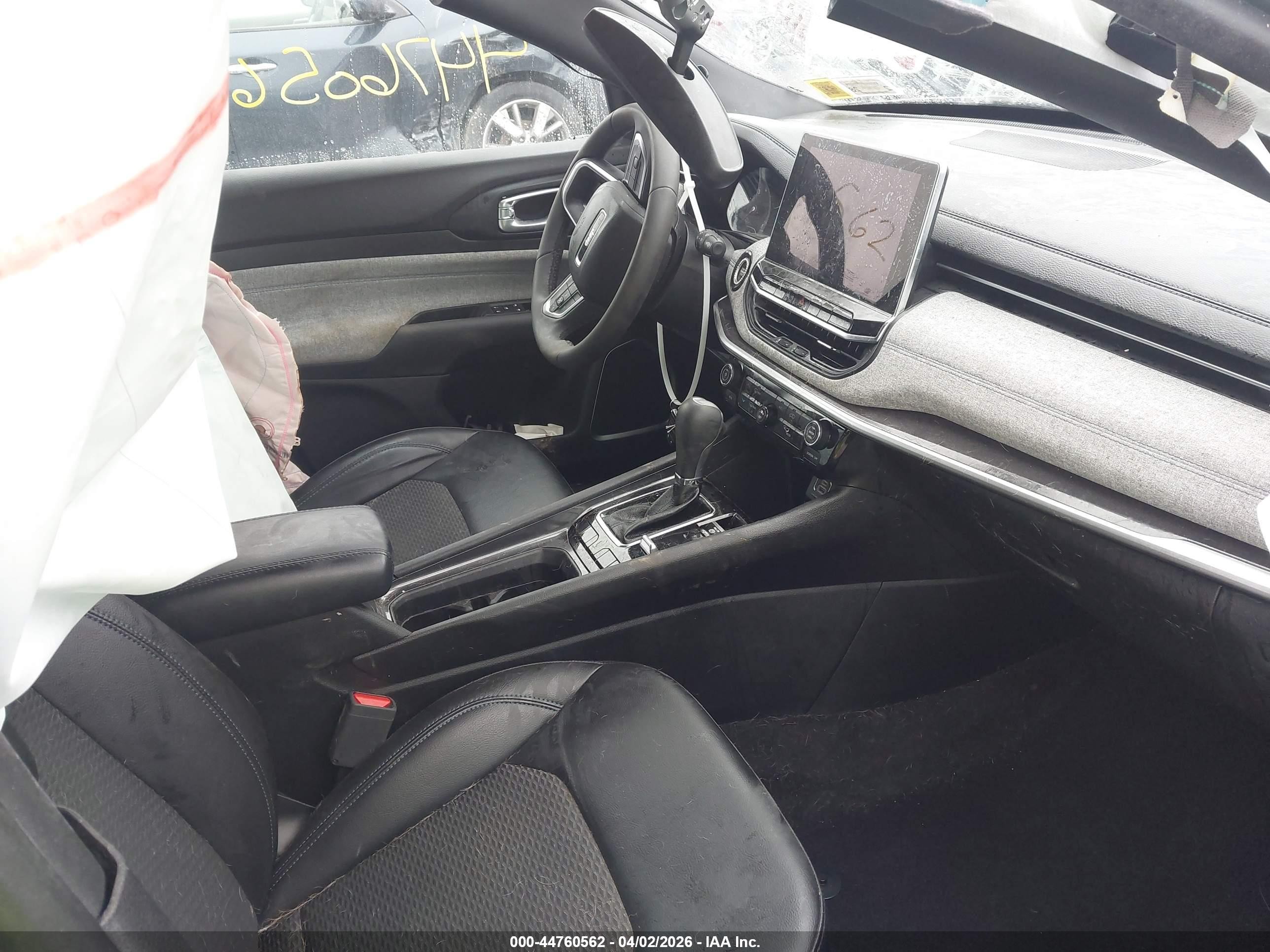 2023 Jeep Compass Latitude 4x4 Silver vin: 3C4NJDBN4PT560247