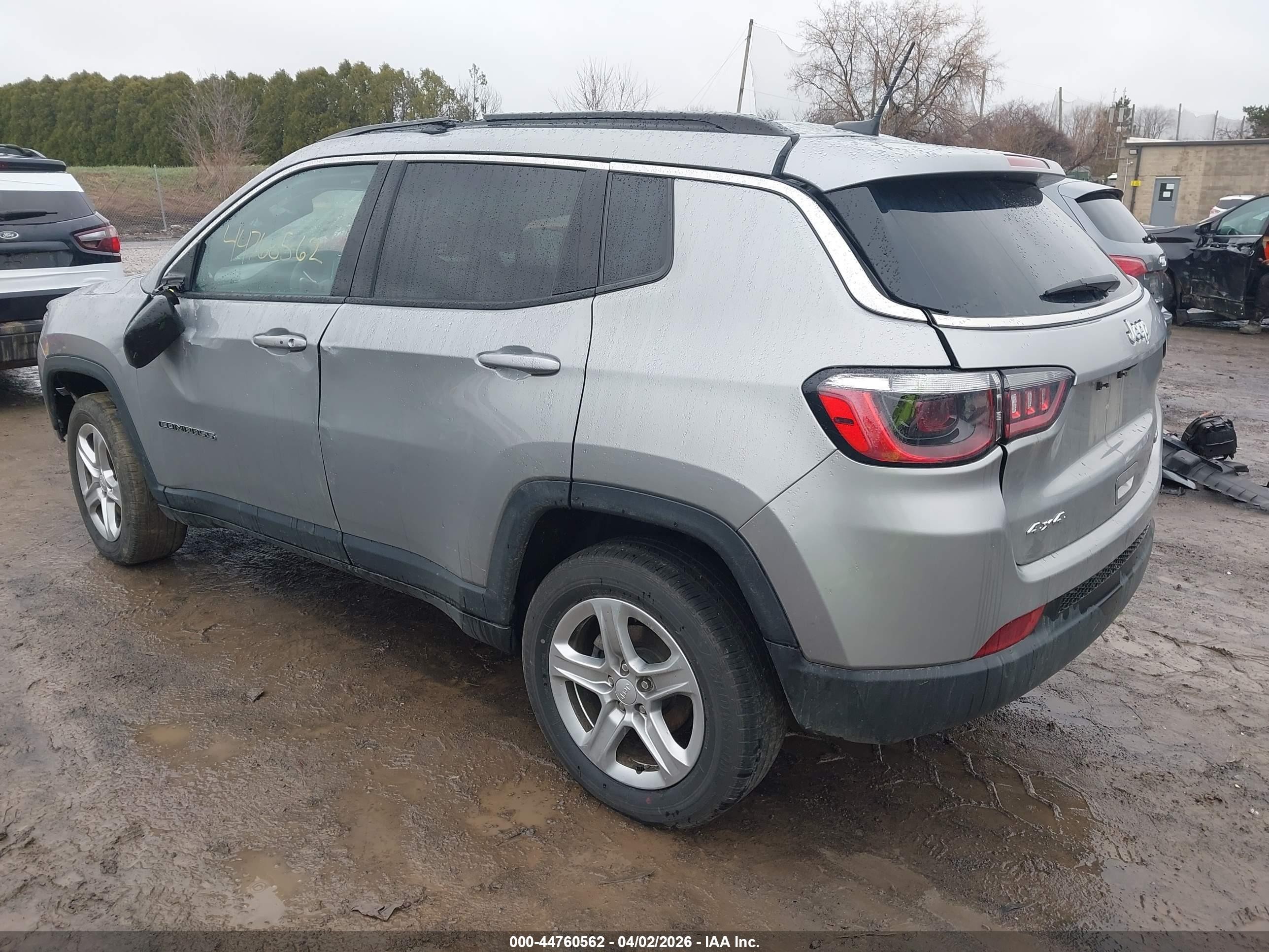 2023 Jeep Compass Latitude 4x4 Silver vin: 3C4NJDBN4PT560247