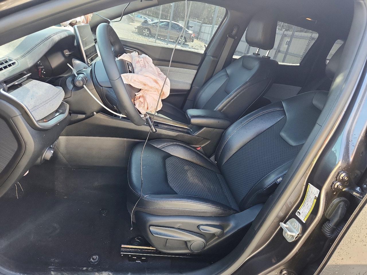 2024 Jeep Compass Latitude Black vin: 3C4NJDBN4RT591565
