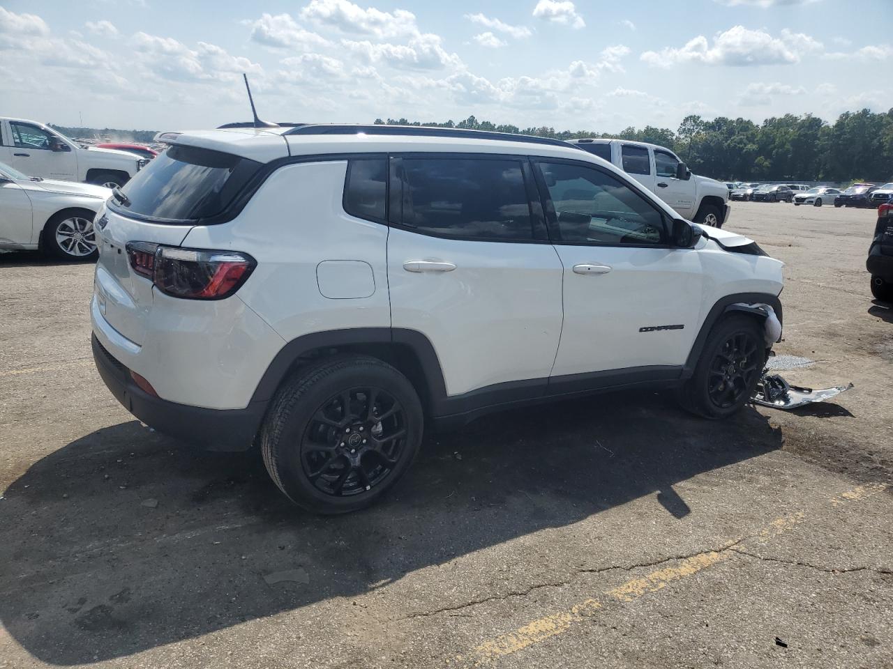 2025 Jeep Compass Latitude White vin: 3C4NJDBN5ST529503
