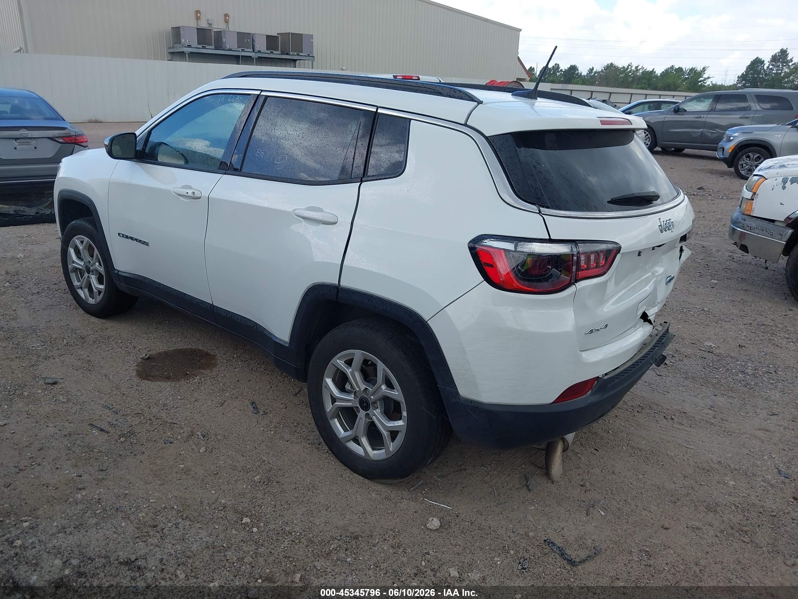 2025 Jeep Compass Latitude 4x4 White vin: 3C4NJDBN5ST547421