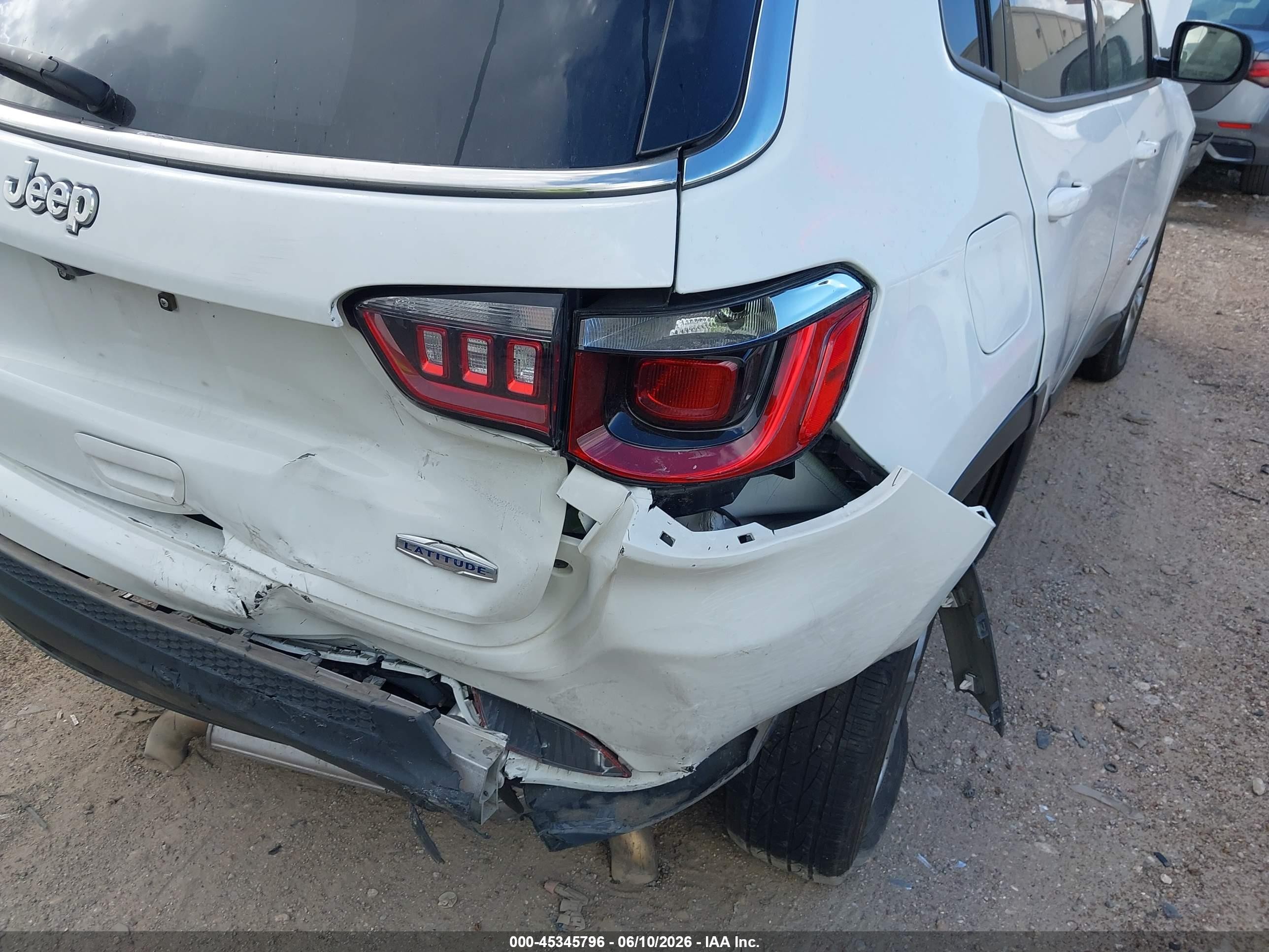2025 Jeep Compass Latitude 4x4 White vin: 3C4NJDBN5ST547421