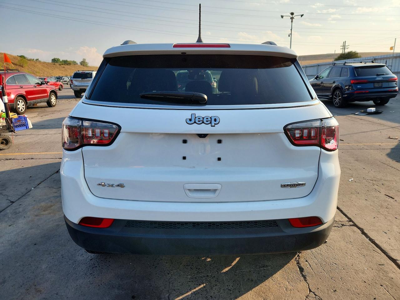 2025 Jeep Compass Latitude White vin: 3C4NJDBN5ST556149