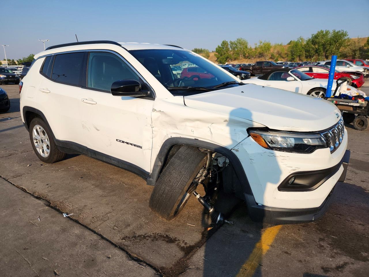 2025 Jeep Compass Latitude White vin: 3C4NJDBN5ST556149