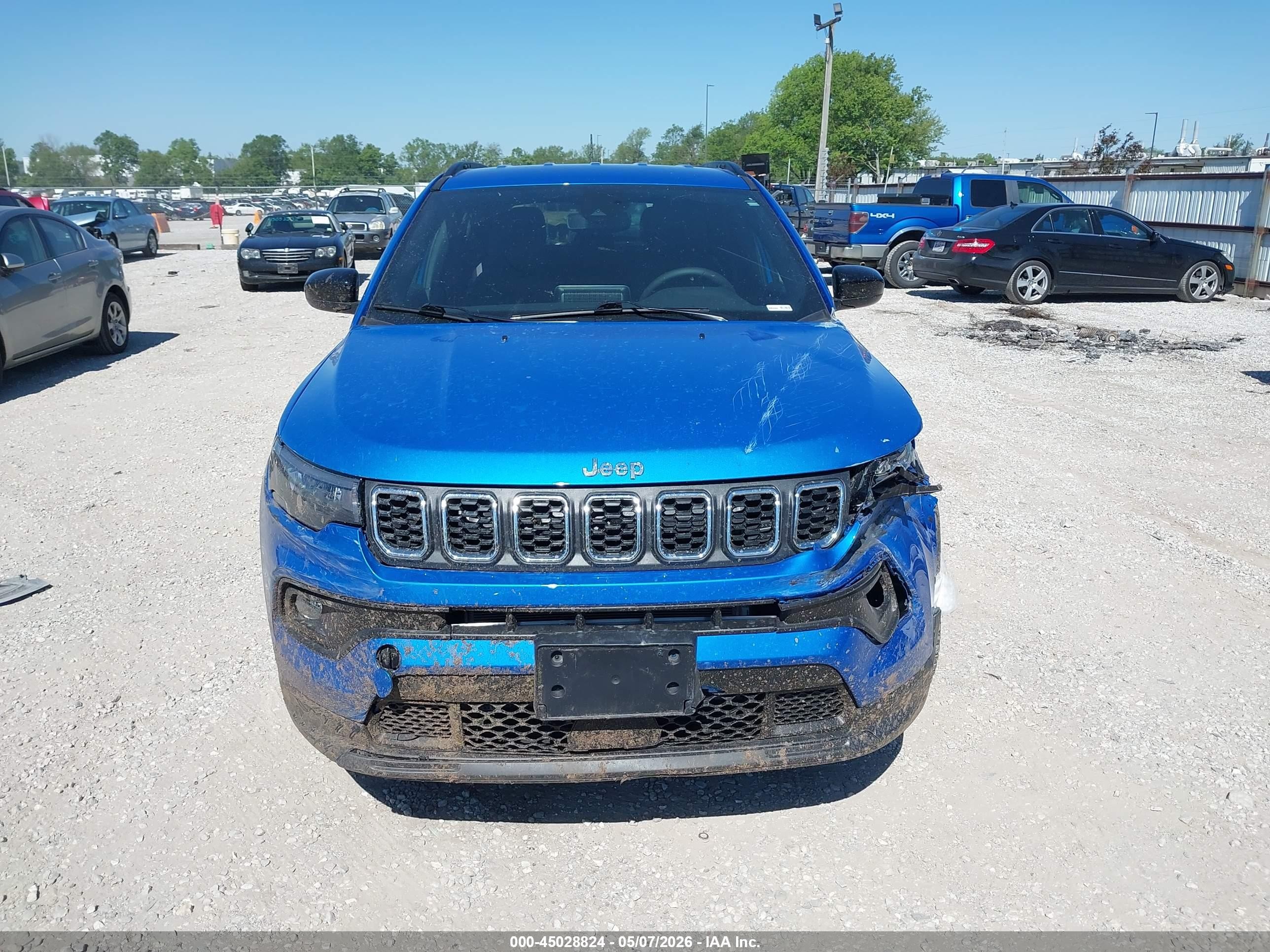 2026 Jeep Compass Latitude Blue vin: 3C4NJDBN5TT189674