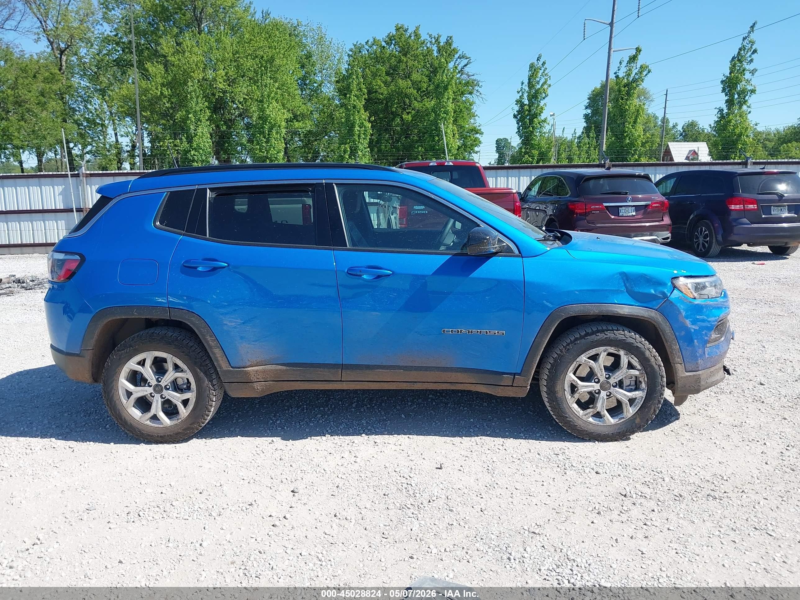 2026 Jeep Compass Latitude Blue vin: 3C4NJDBN5TT189674
