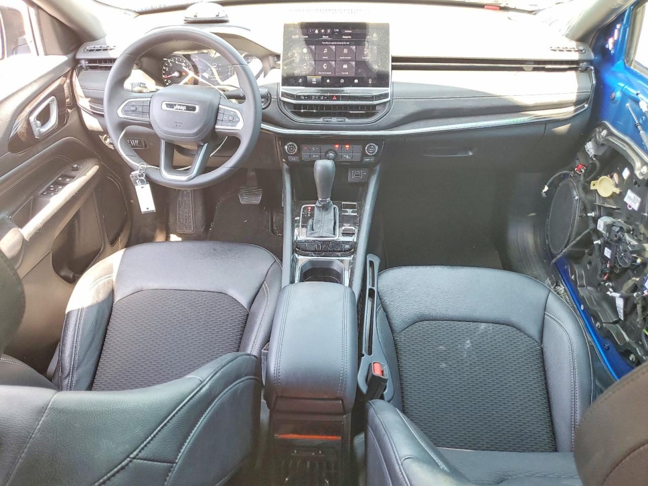 2024 Jeep Compass Latitude Синий vin: 3C4NJDBN6RT167790