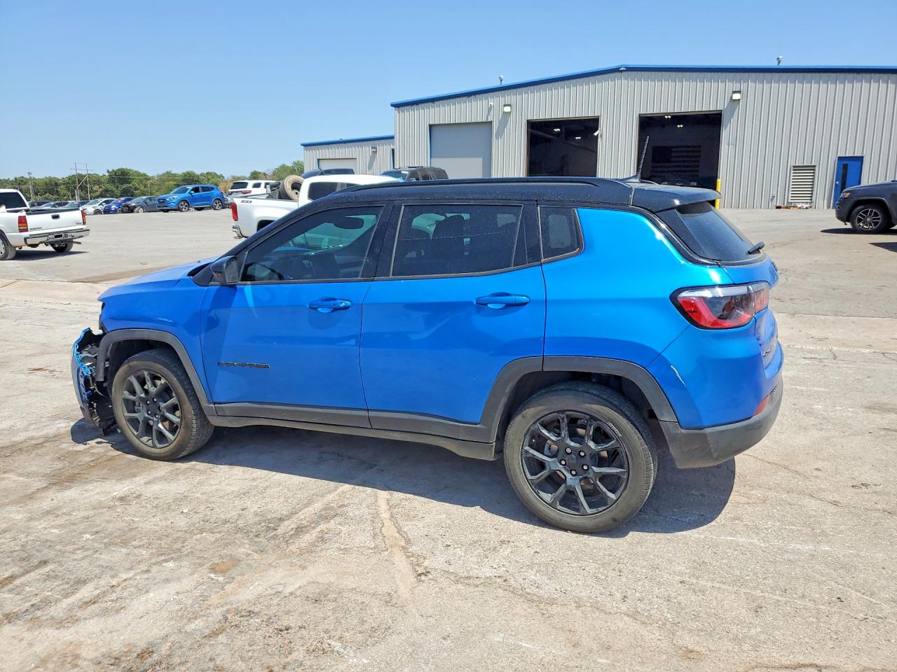 2024 Jeep Compass Latitude Синий vin: 3C4NJDBN6RT167790