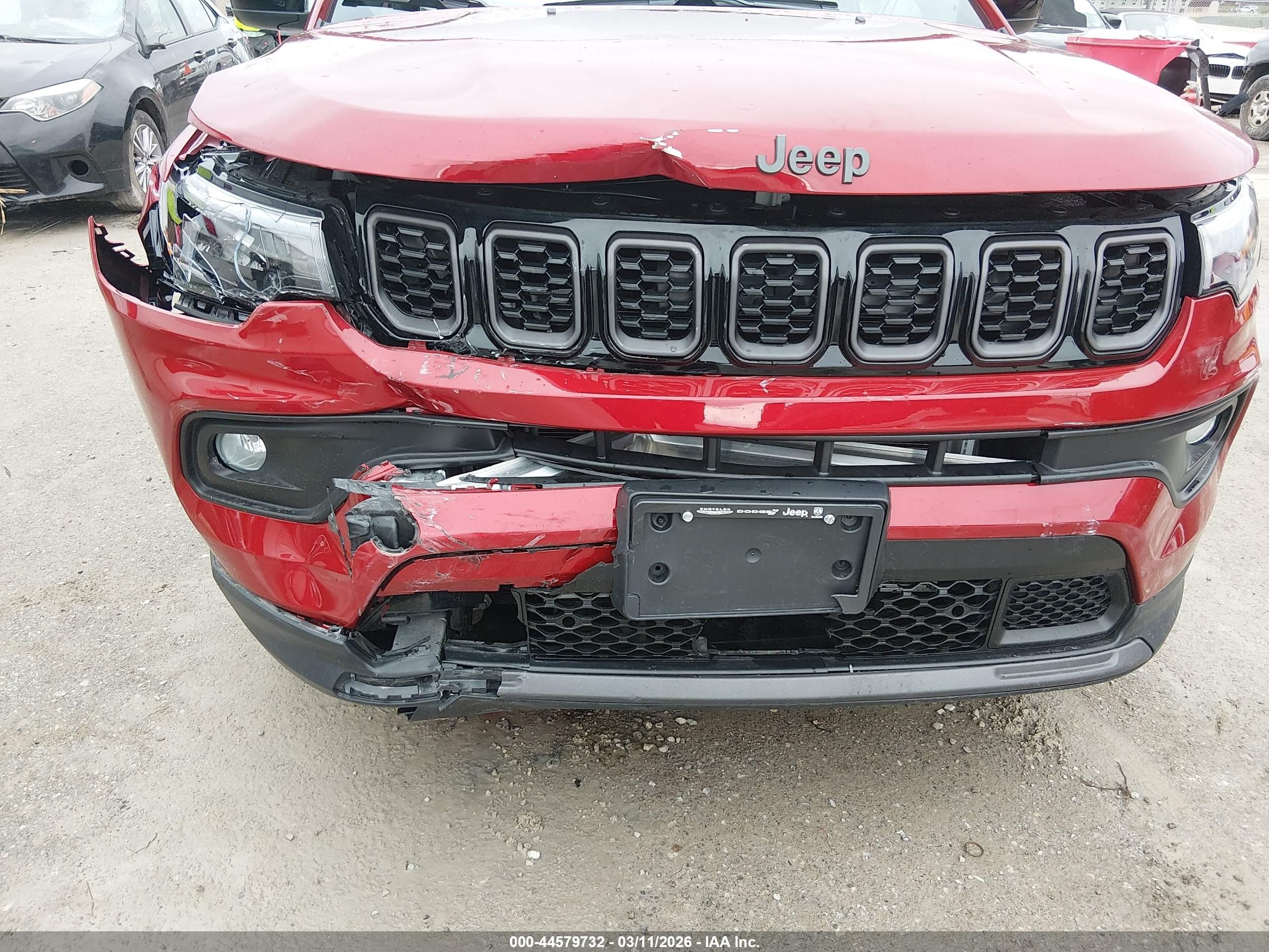 2026 Jeep Compass Latitude Altitude Red vin: 3C4NJDBN6TT169448