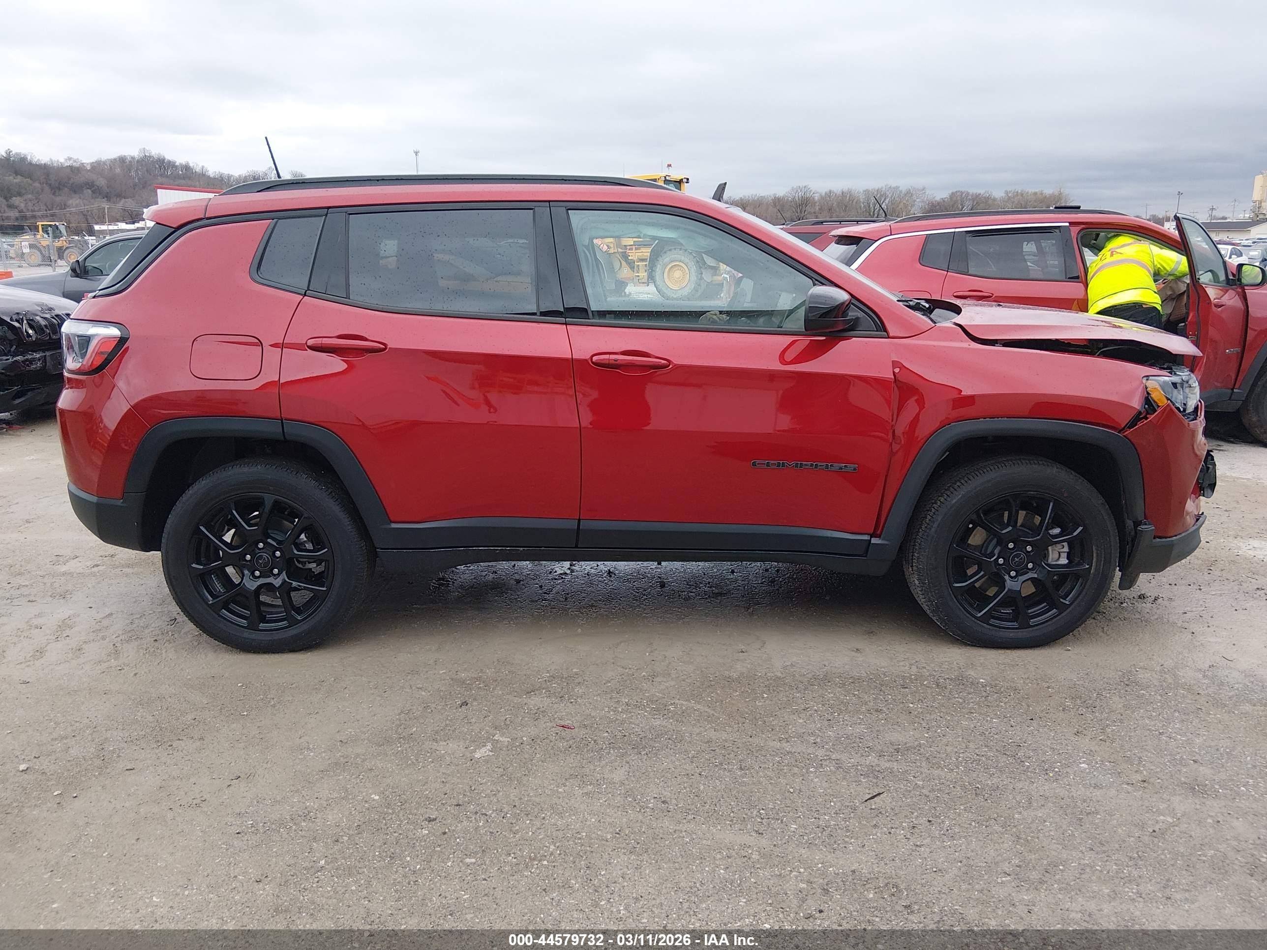 2026 Jeep Compass Latitude Altitude Red vin: 3C4NJDBN6TT169448