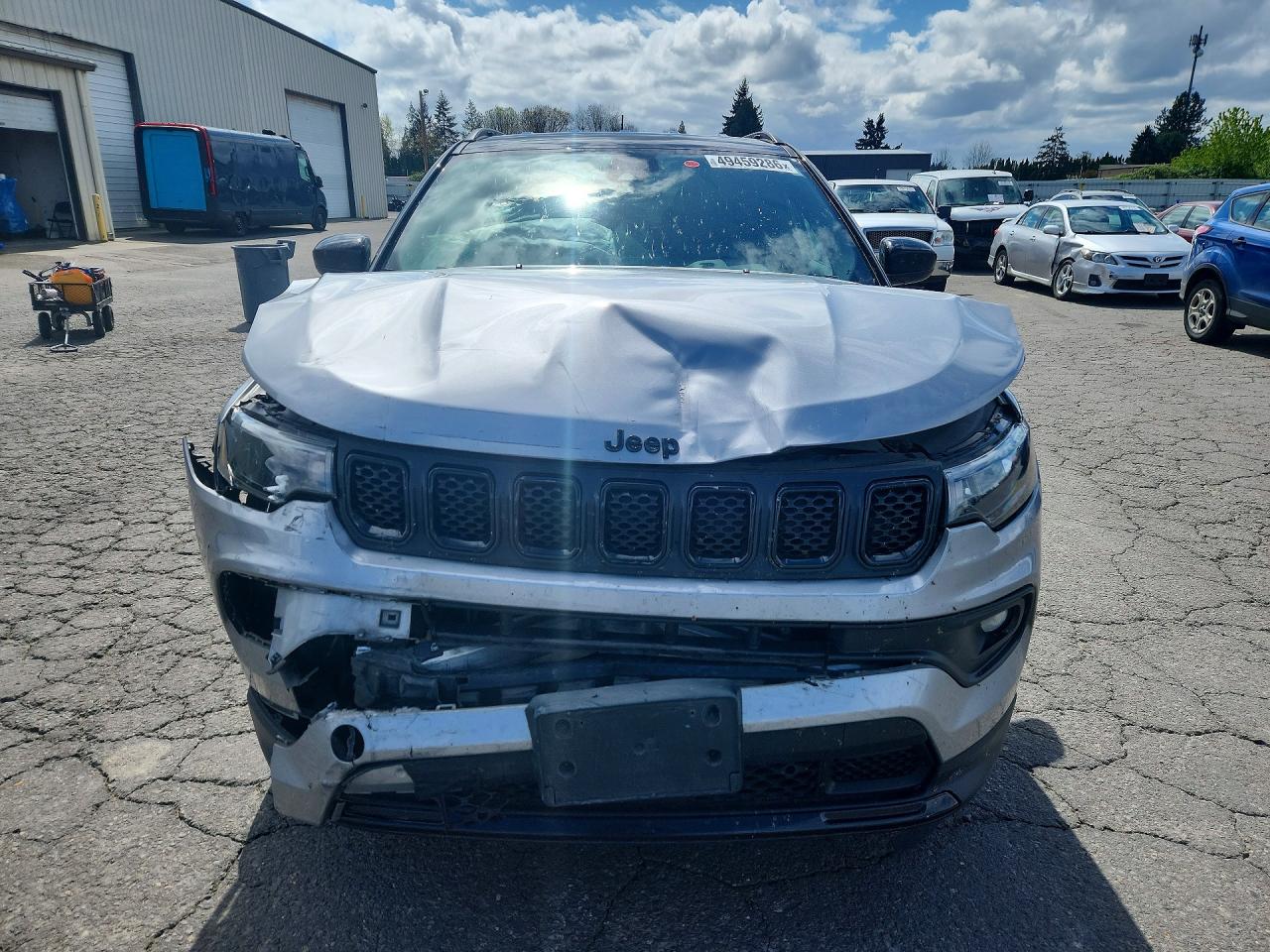 2023 Jeep Compass Latitude Silver vin: 3C4NJDBN7PT502262
