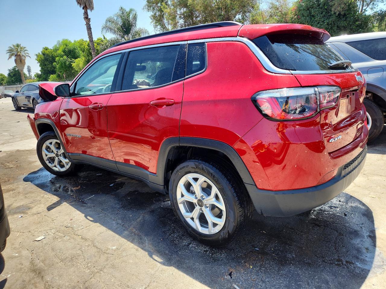 2025 Jeep Compass Latitude Red vin: 3C4NJDBN7ST546867