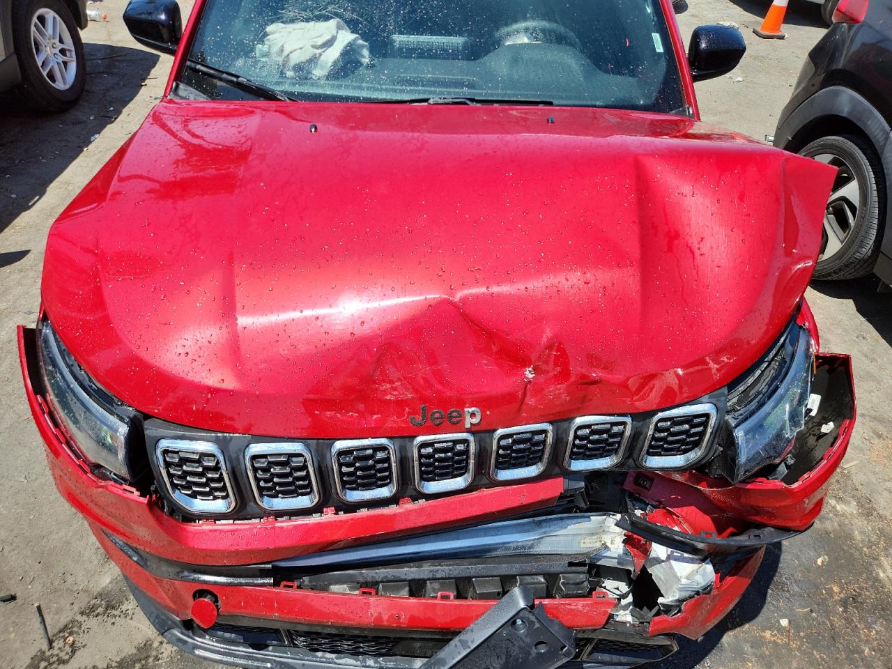 2025 Jeep Compass Latitude Red vin: 3C4NJDBN7ST546867 Damage: Windshield, Broken, Replacement Required