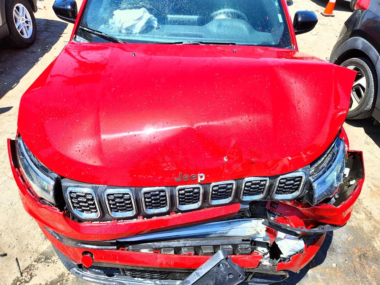 2025 Jeep Compass Latitude Red vin: 3C4NJDBN7ST546867