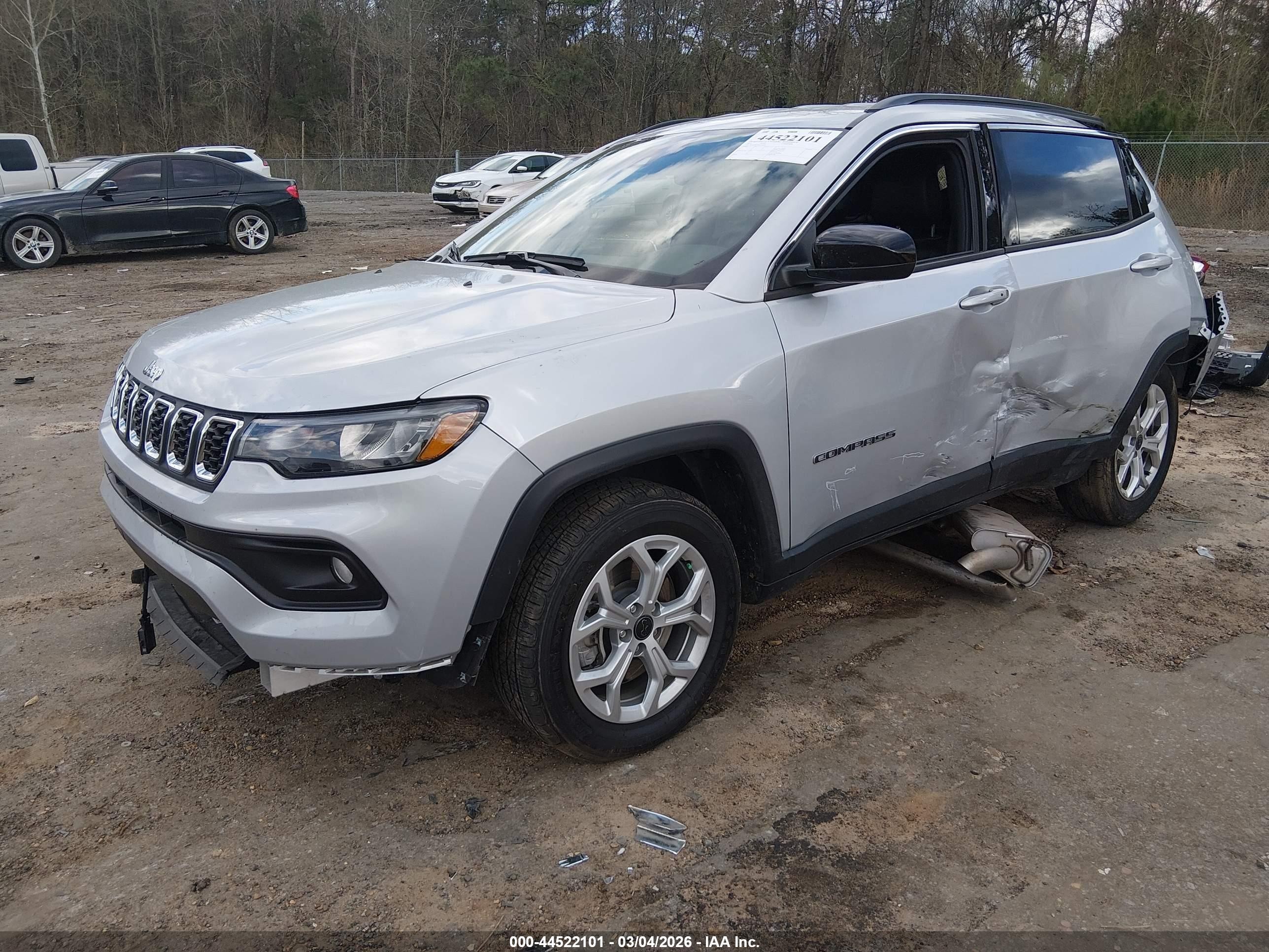 2025 Jeep Compass Latitude 4x4 Silver vin: 3C4NJDBN8ST529284