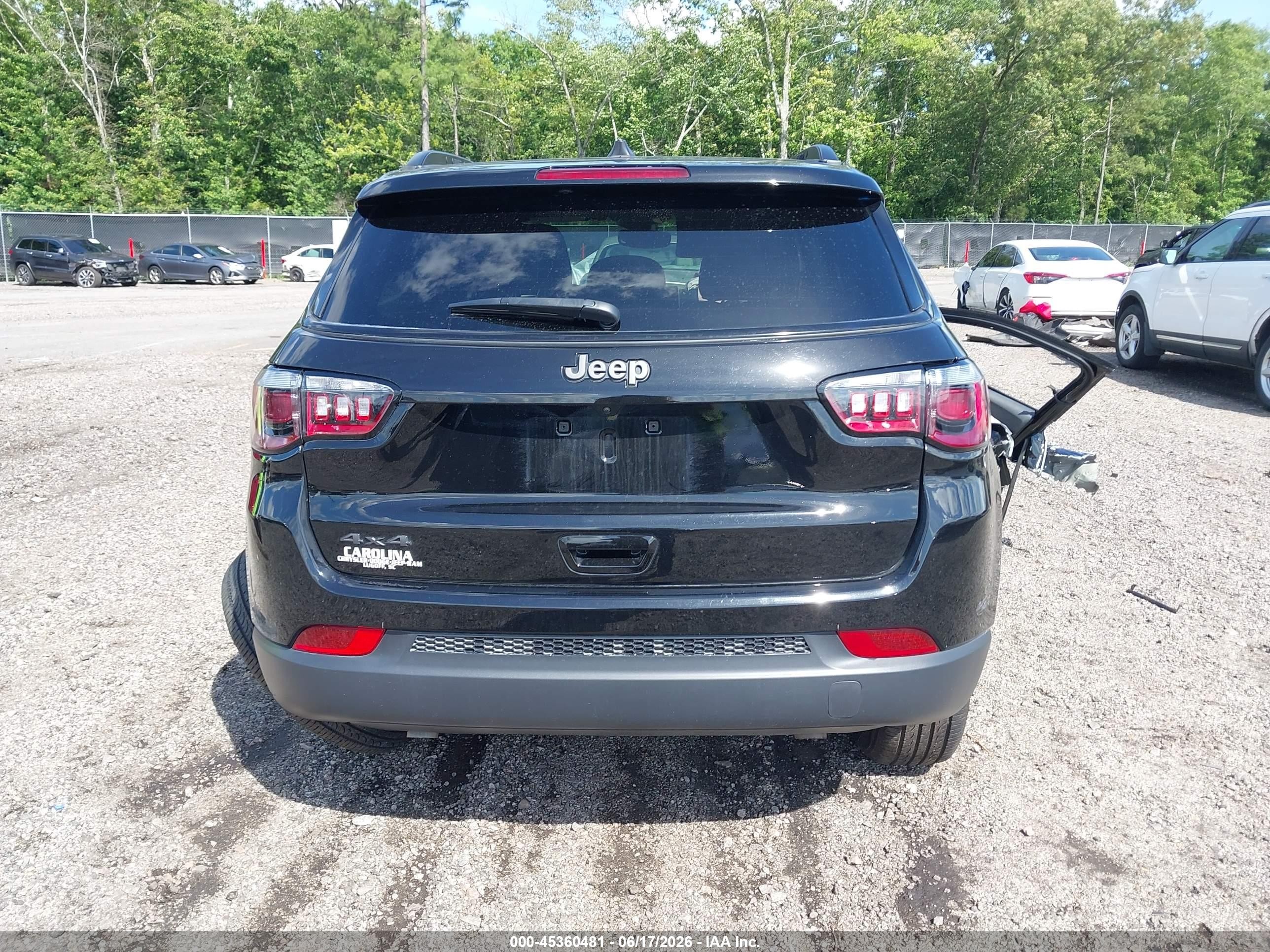2026 Jeep Compass Latitude Black vin: 3C4NJDBN8TT151372