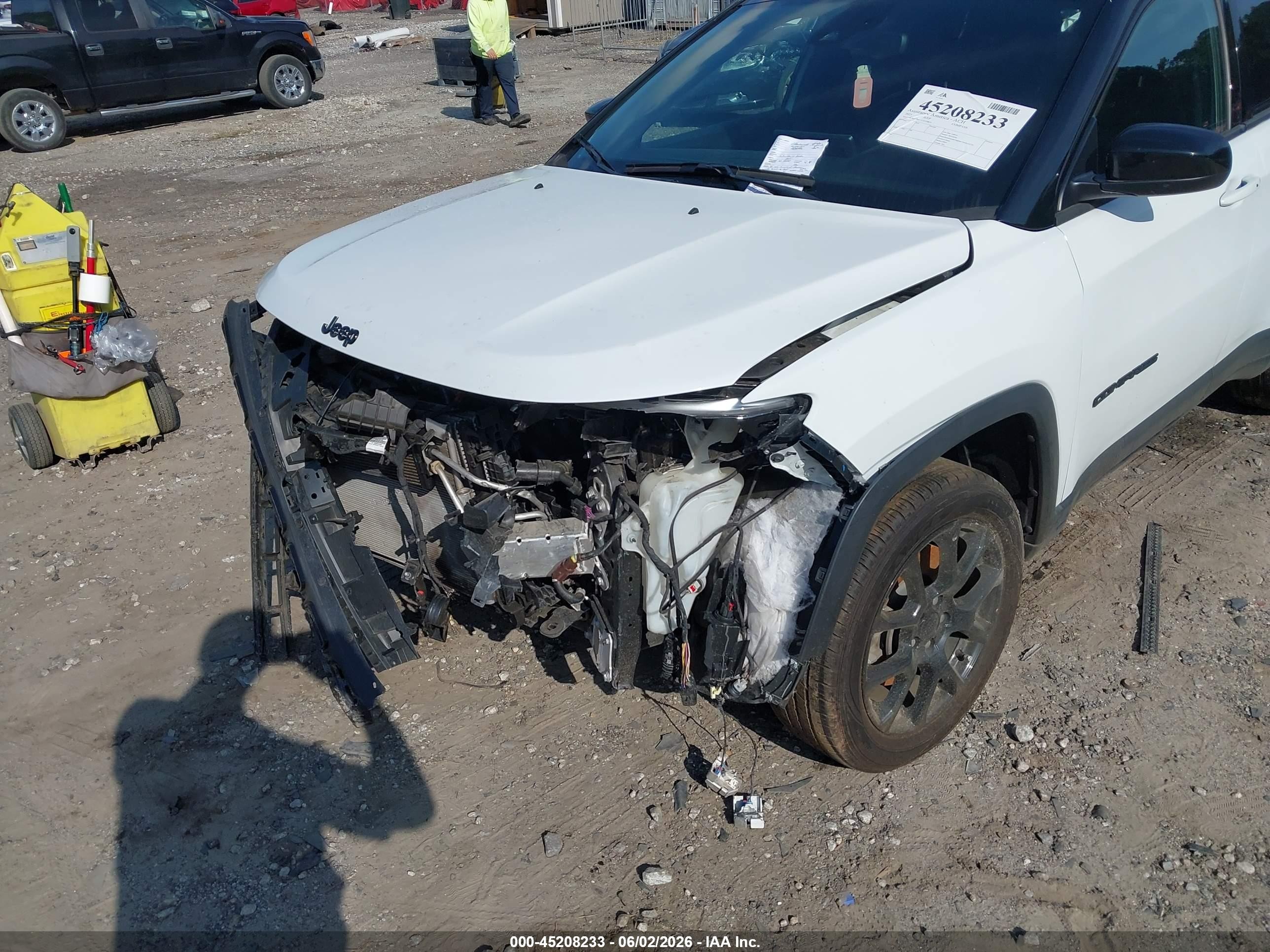 2023 Jeep Compass Altitude 4x4 White vin: 3C4NJDBN9PT539829