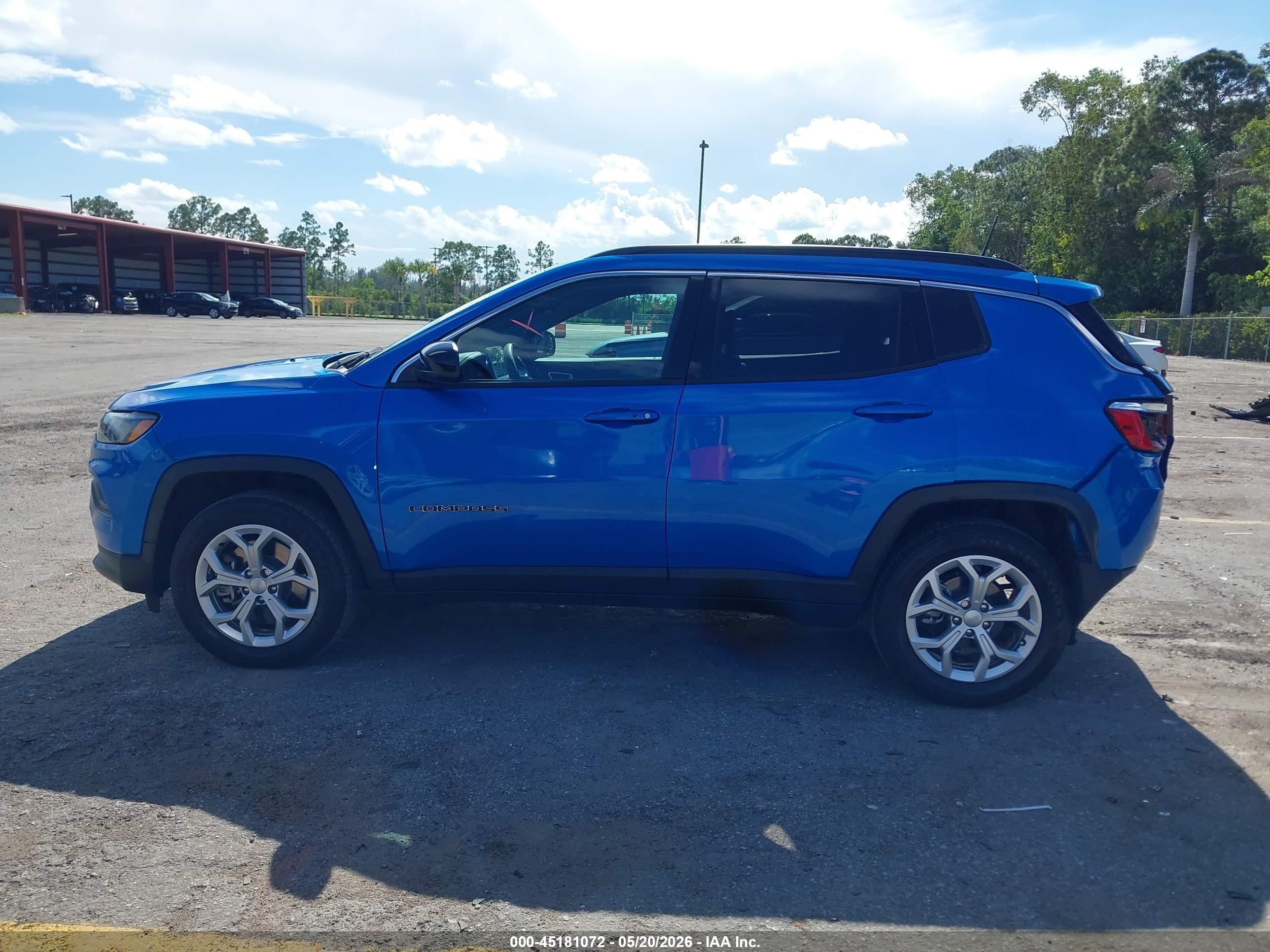 2024 Jeep Compass Latitude 4x4 Blue vin: 3C4NJDBNXRT153813