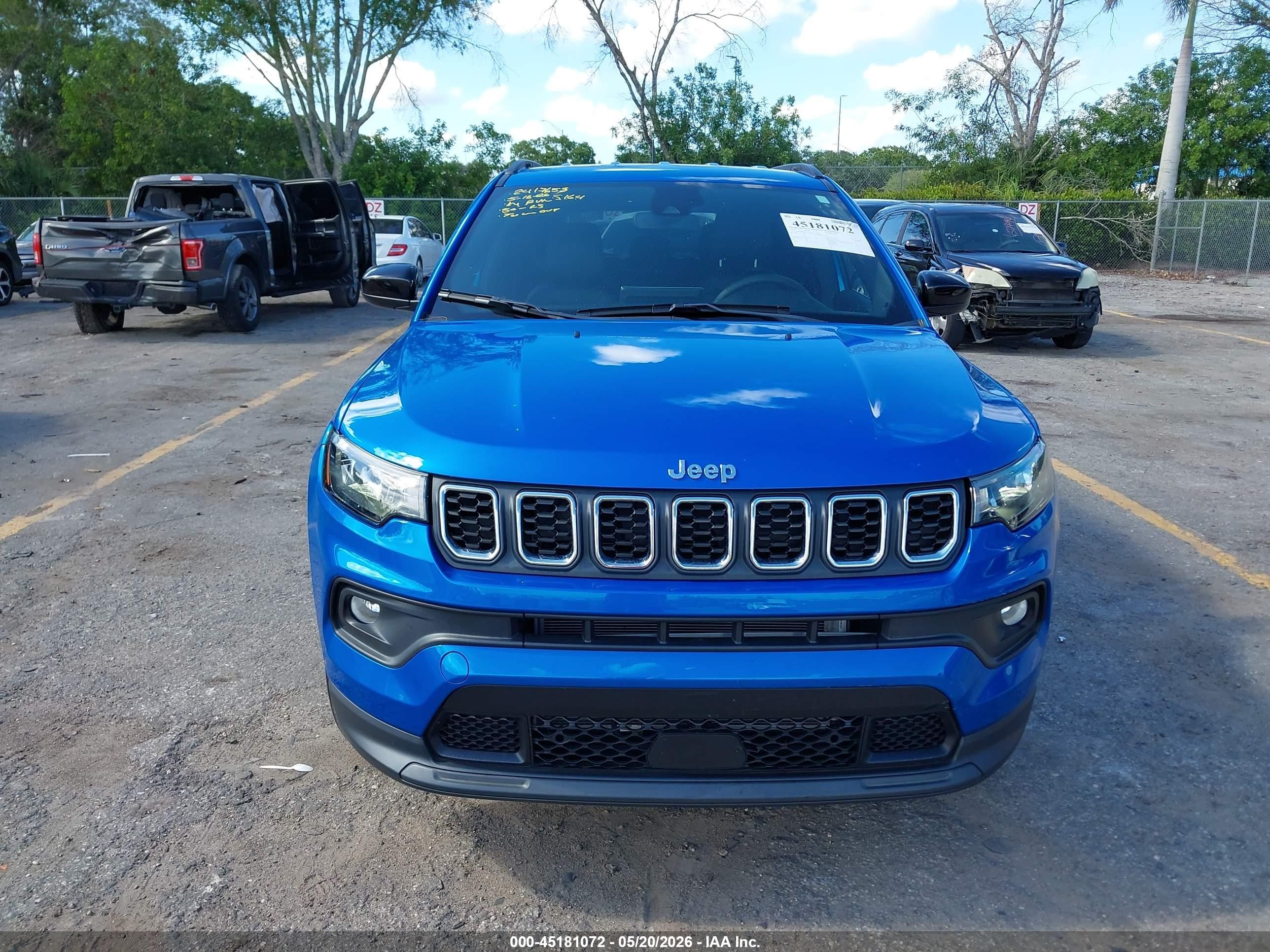2024 Jeep Compass Latitude 4x4 Blue vin: 3C4NJDBNXRT153813