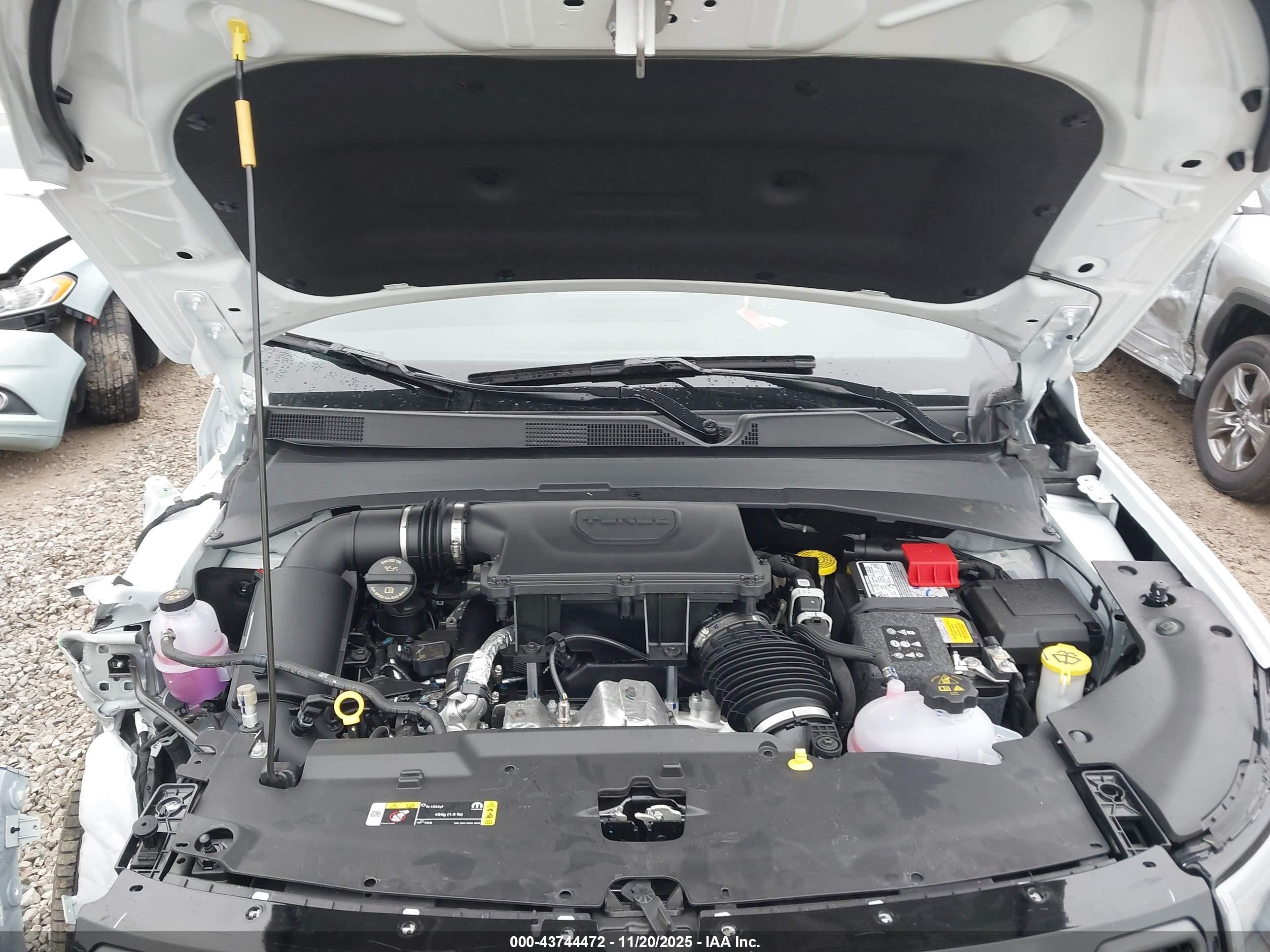 2026 Jeep Compass Latitude Белый vin: 3C4NJDBNXTT151146