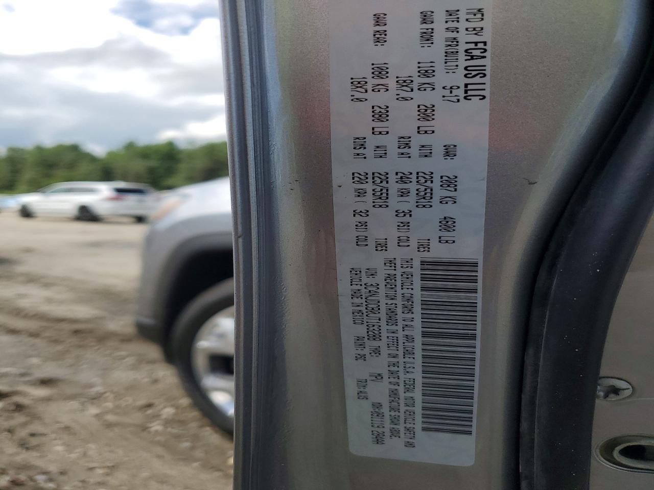 2018 Jeep Compass Limited Silver vin: 3C4NJDCB0JT163288