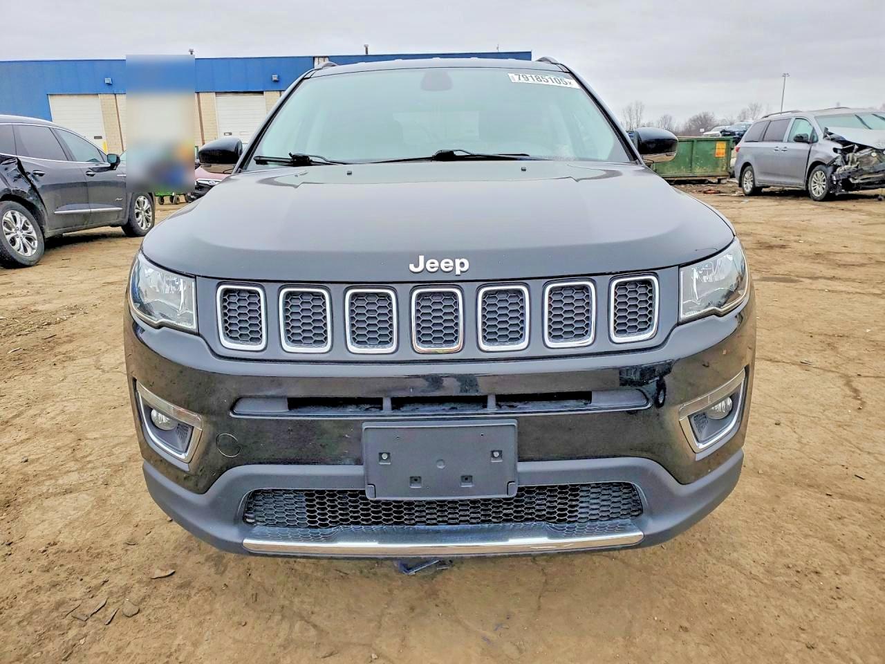 Price & History 2018 Jeep Compass Limited 2.4l 4 vin: 3C4NJDCB0JT330863 ...