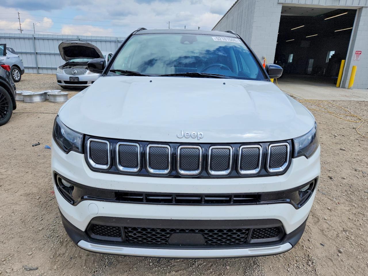 2022 Jeep Compass White vin: 3C4NJDCB0NT199343