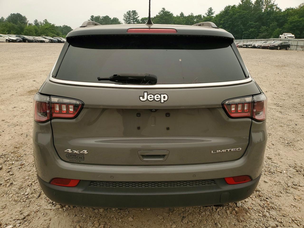 2021 Jeep Compass Limited Gray vin: 3C4NJDCB2MT579525